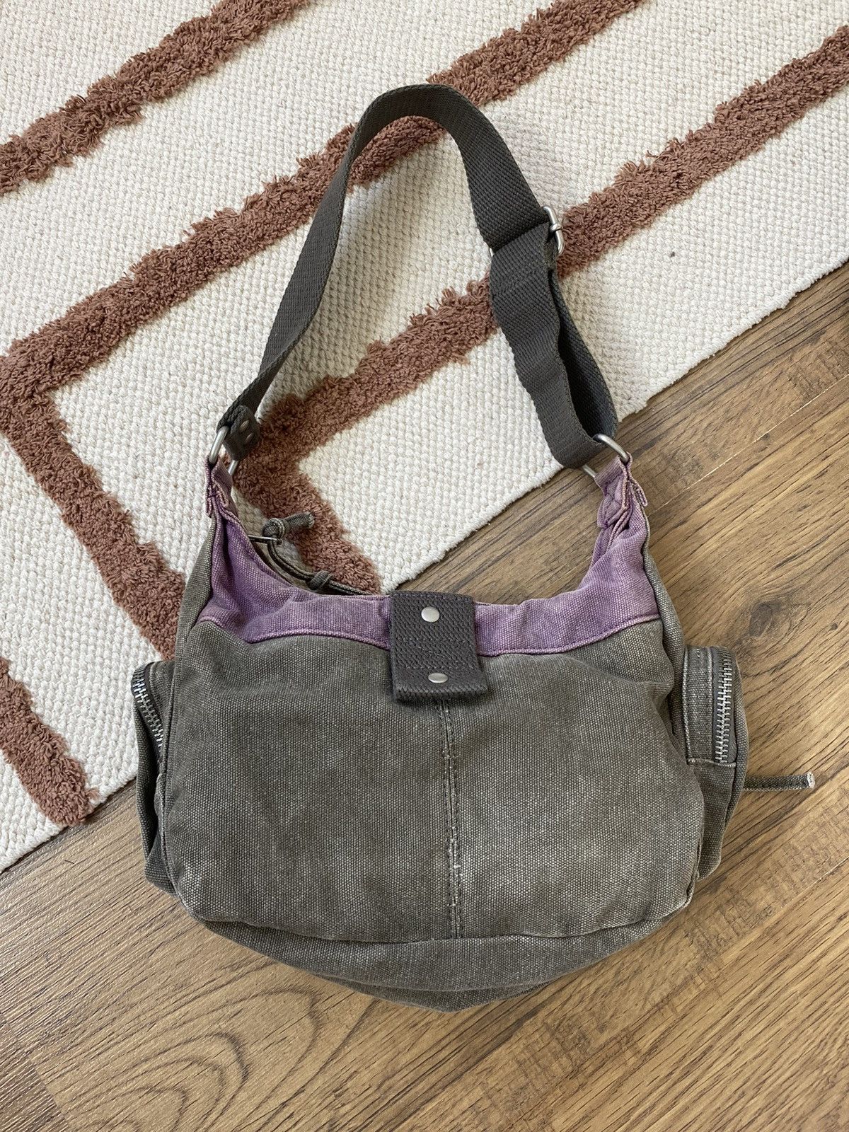 Esprit MULTIPOCKET ESPIRIT DISTRESSED HAND BAG Size ONE SIZE - 2 Thumbnail