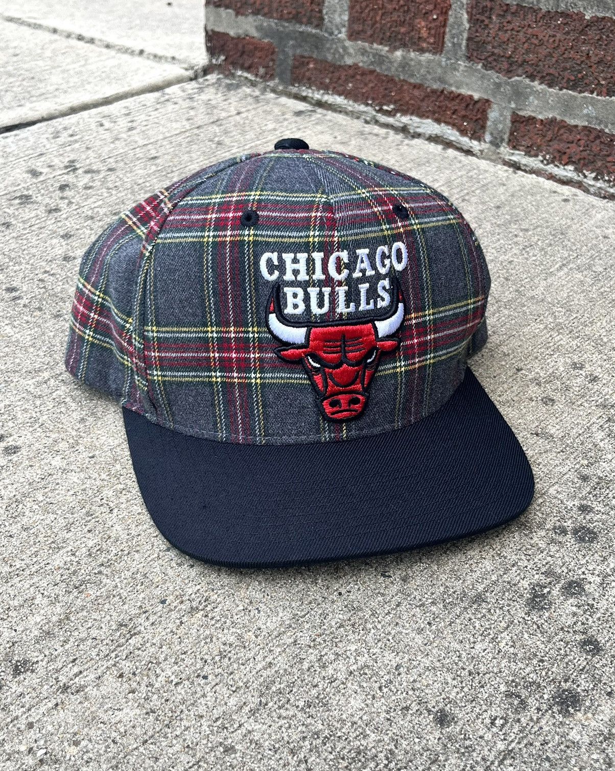 Mitchell & Ness × NBA MITCHELL & NESS 2015 CHICAGO BULLS BASKETBALL CAP Size ONE SIZE - 1 Thumbnail