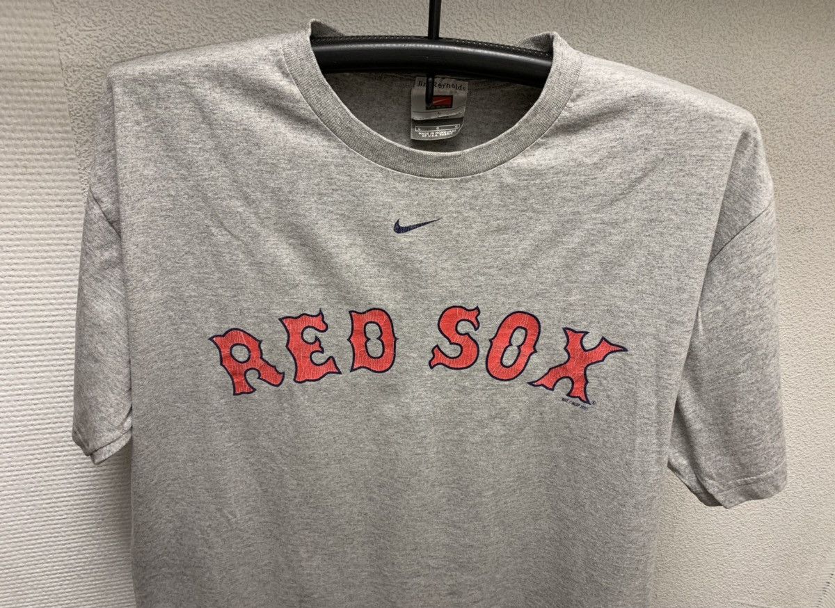 Nike Red Sox Nike vintage t-shirt MLBP 2005 Made in Usa L Size US L / EU 52-54 / 3 - 3 Thumbnail