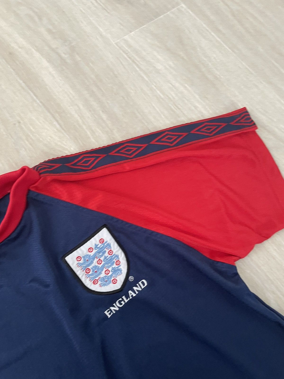 Umbro × Vintage Vintage Umbro England soccer jersey Size US M / EU 48-50 / 2 - 3 Thumbnail