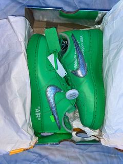 Feeling lucky? 🍀 . . . 📸 @Yankeekicks . . Off-White x Nike Air Force 1  Low “Light Green Spark” . . . Colorway: Light Green Spark/Metallic…