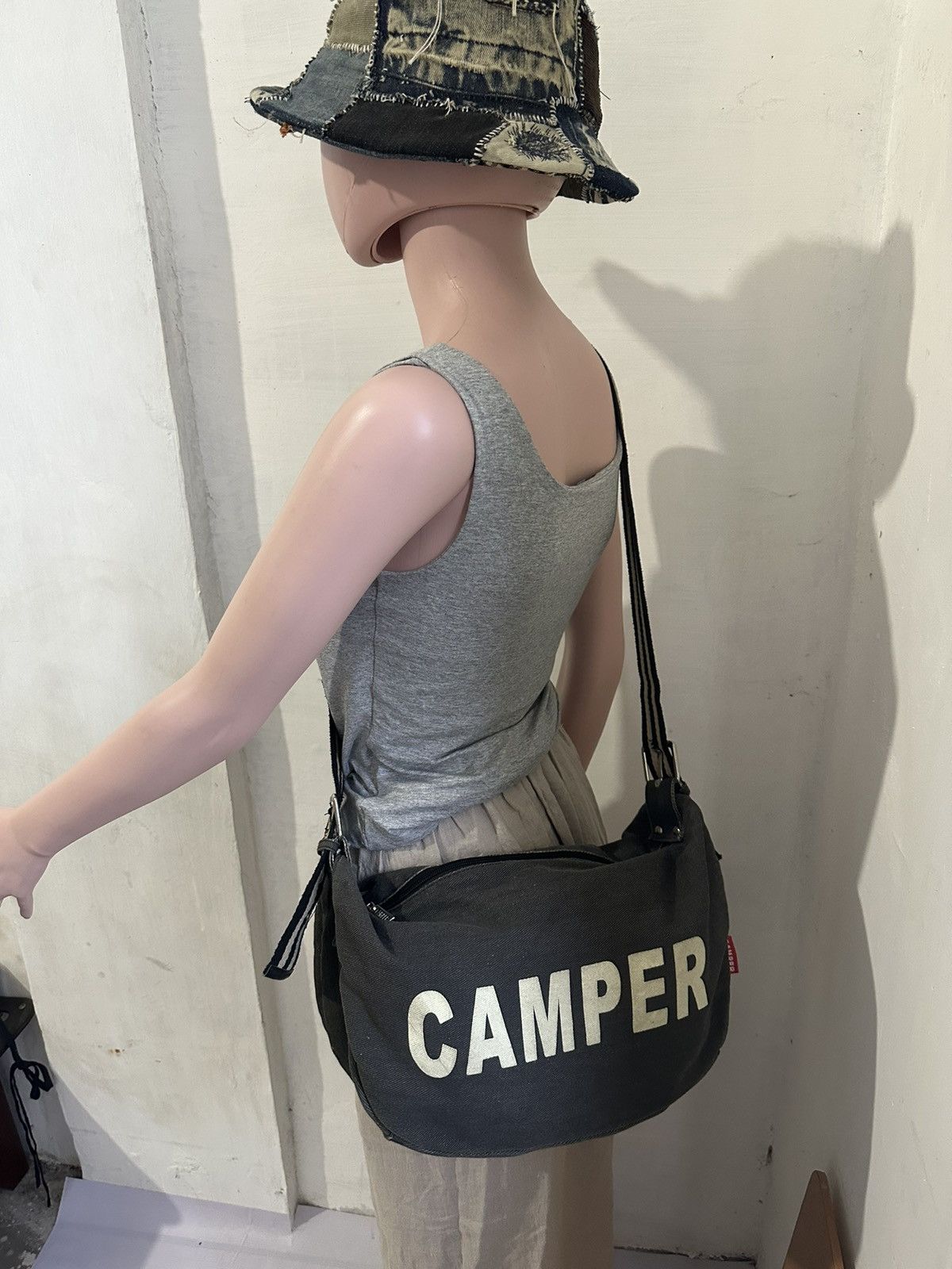 Camper Camper Crossbody/ Sling bag Size ONE SIZE - 4 Thumbnail