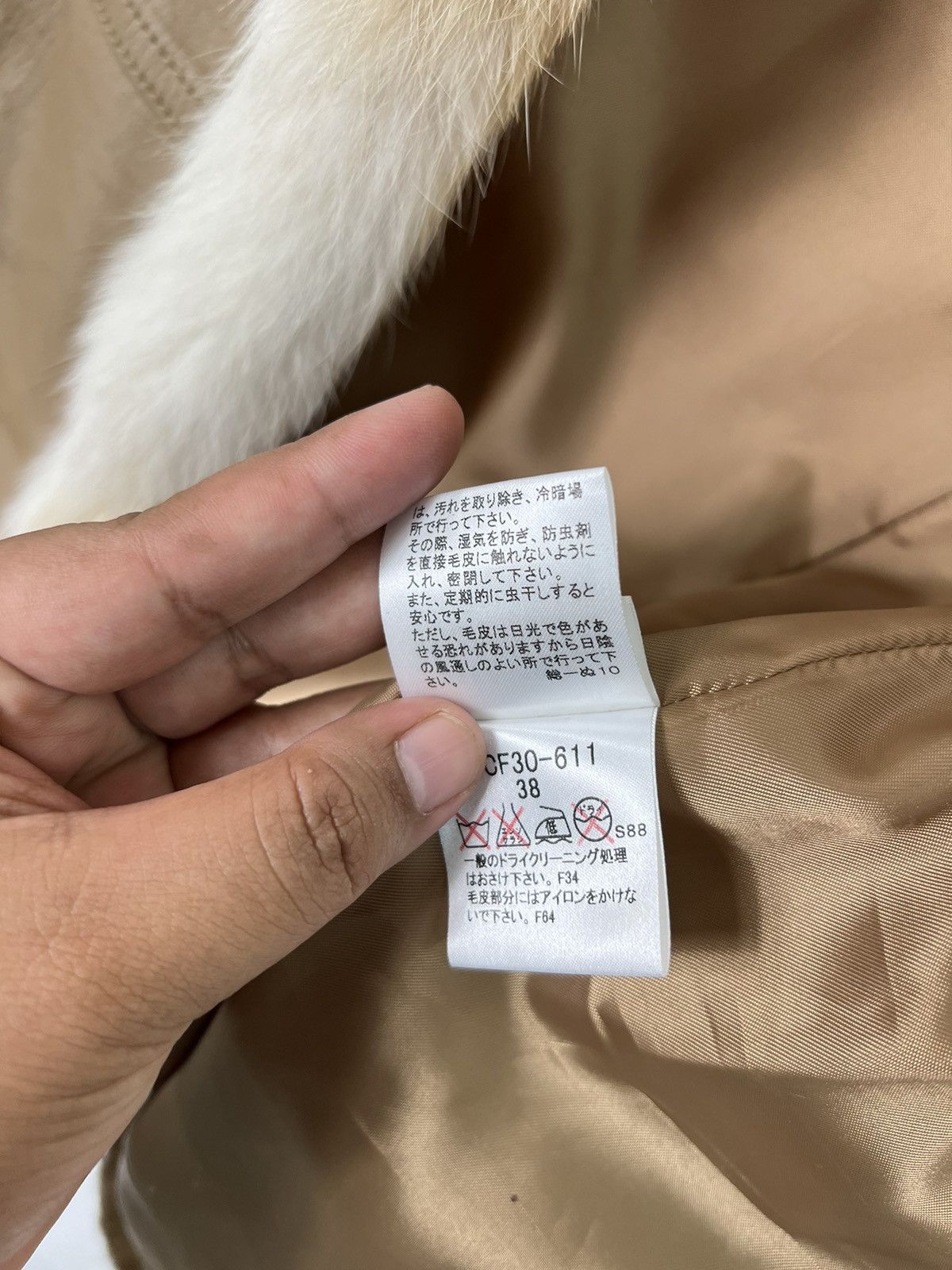 Burberry 🔥 BURBERRY LONDON BLUE LABEL REAL FUR TRIM Size M / US 6-8 / IT 42-44 - 13 Thumbnail