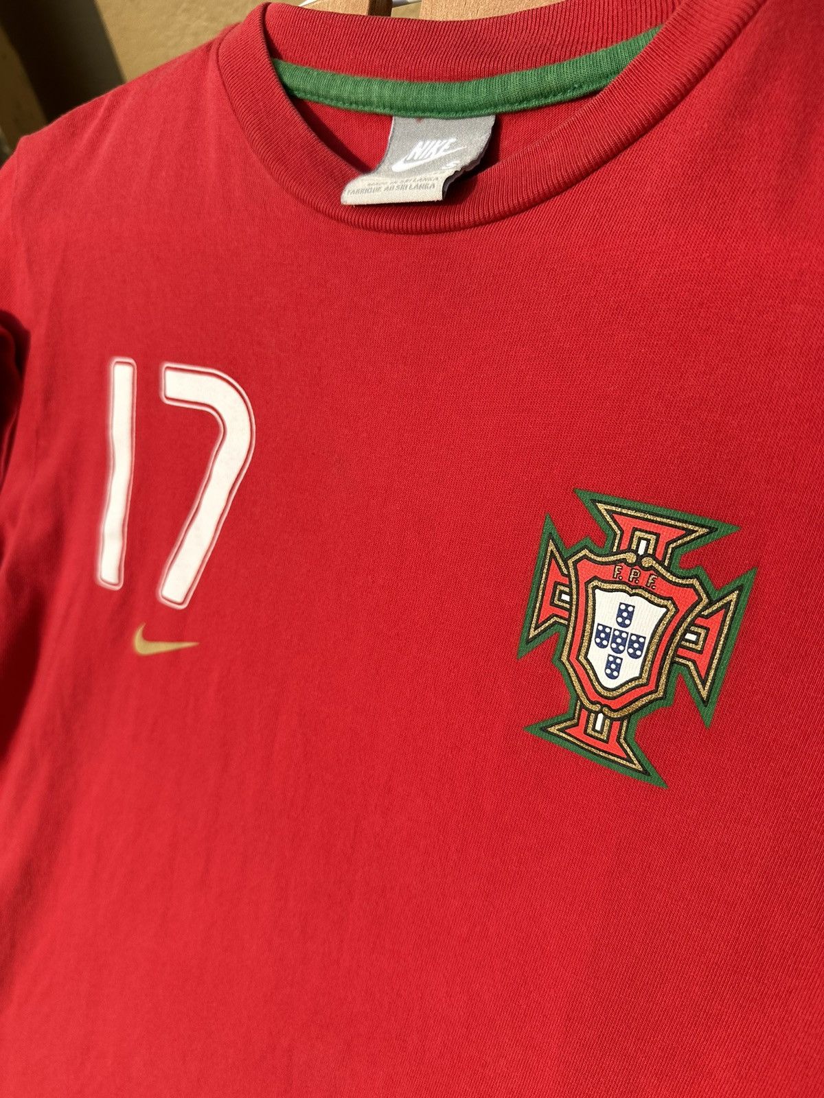 Nike × Vintage Nike Christiano Ronaldo 17 Portugal soccer t-shirt jersey Size US S / EU 44-46 / 1 - 3 Thumbnail