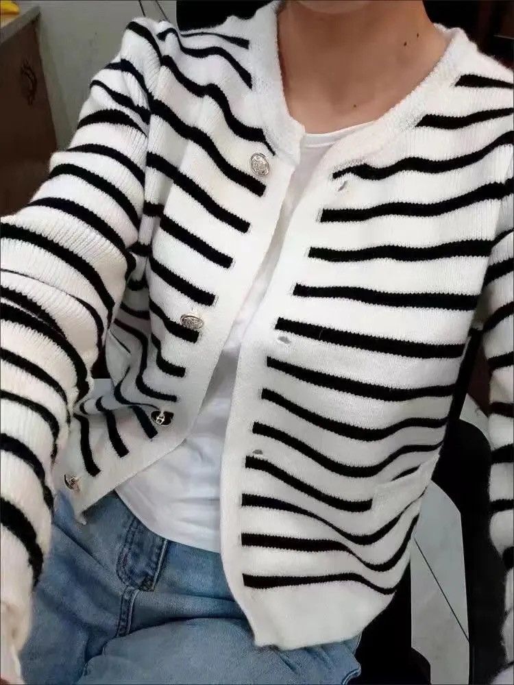 Cardigan White Black Striped Knitted Sweater