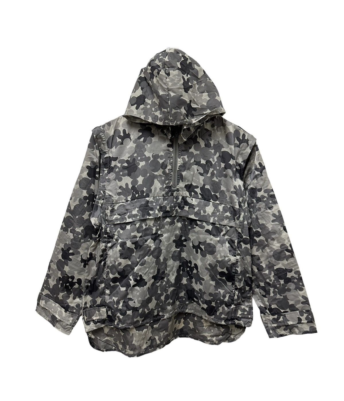 Disney × Mickey Mouse × Vintage Vintage Tokyo Disneyland Camo Anorak Hoodie Jacket Size US M / EU 48-50 / 2 - 1 Thumbnail