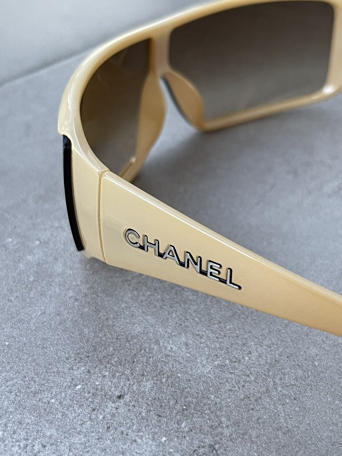 Chanel Chanel 5103 C.710/13 Camel Sand Shield Sunglasses Size ONE SIZE - 7 Thumbnail