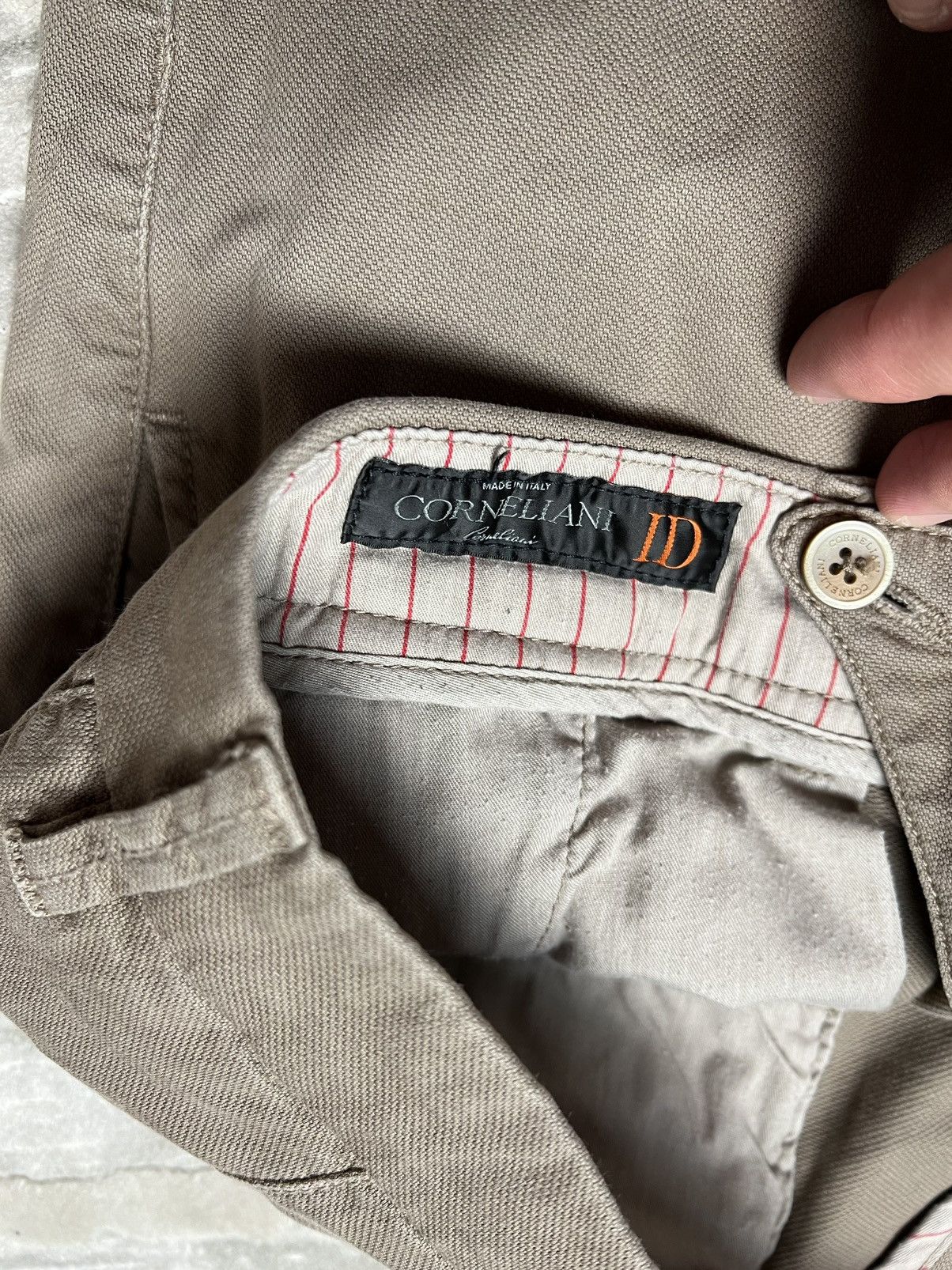 Corneliani Corneliani ID cino casual pants luxury hype classic Size US 35 - 5 Thumbnail