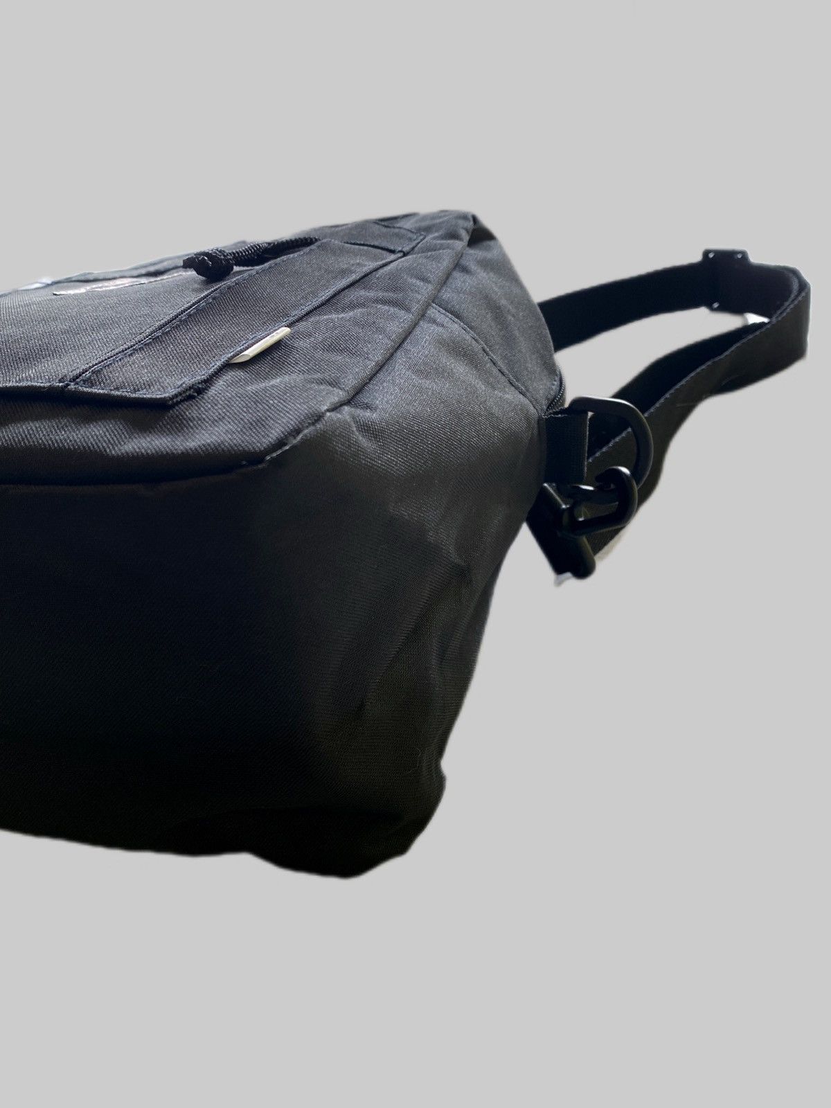 Ne-Net Rare UNISEX Ne-Net Nya 2 Way Bag Size ONE SIZE - 6 Thumbnail