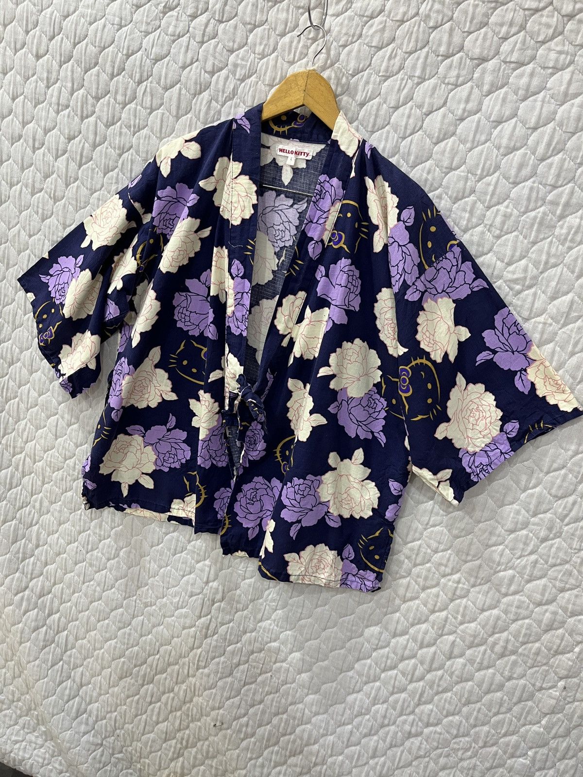 Anime (Uuuu) 🔥💣 ANIME JAPAN HELLO KITTY FULLPRINT KIMONO Size L / US 10 / IT 46 - 2 Thumbnail