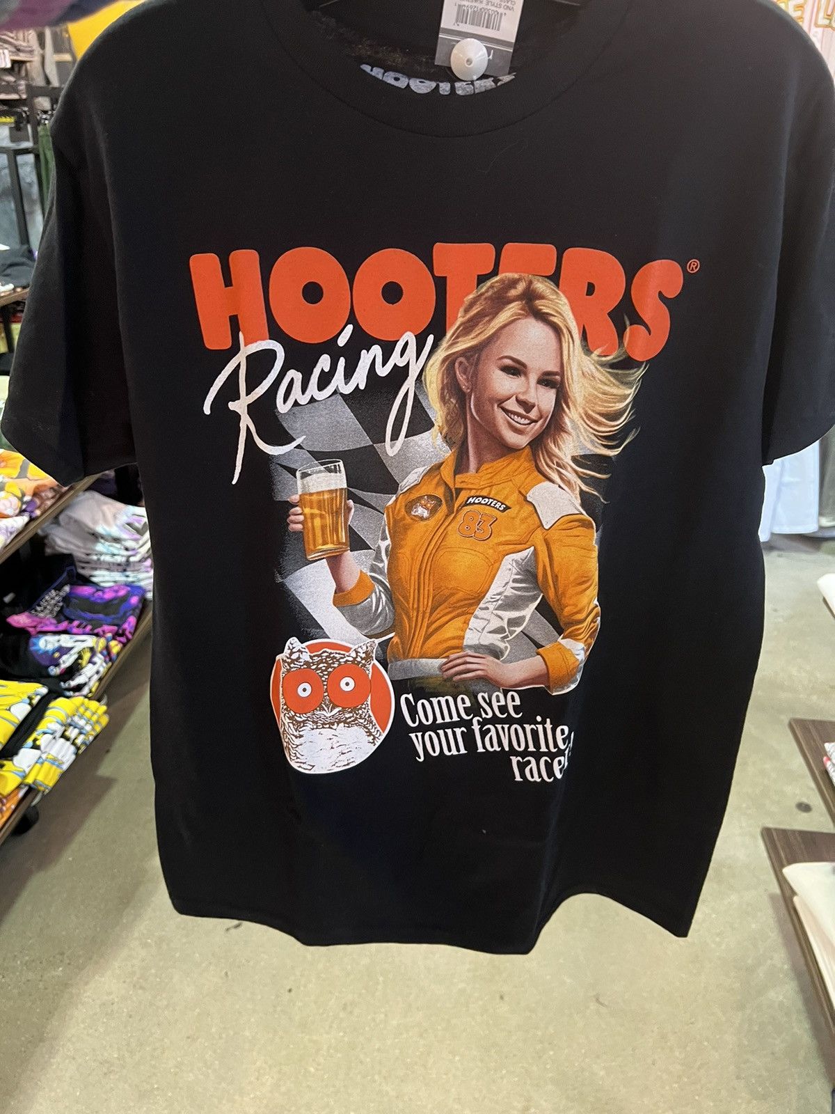 Streetwear Deadstock Retro Hooters Racing Tee | Grailed