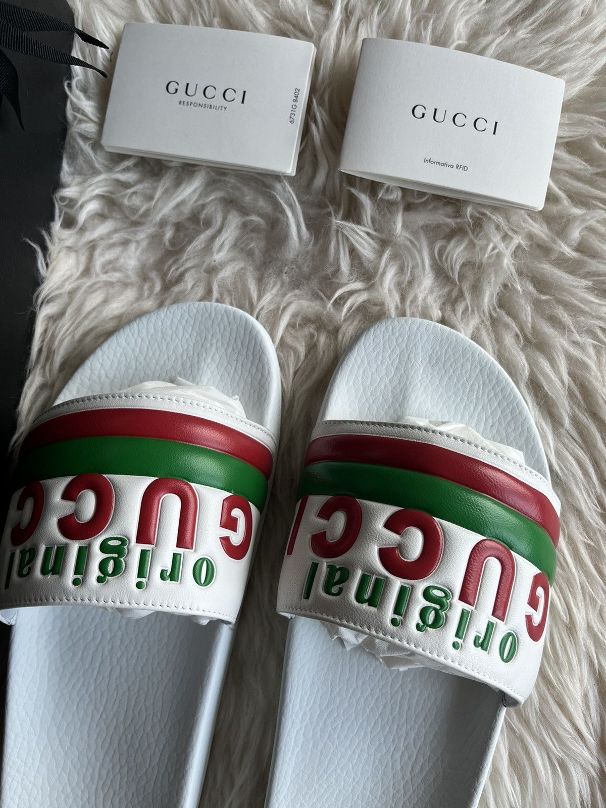 Gucci Super Runway Brand New Gucci Logo Leather Sandal Slides Rare Size US 9 / EU 42 - 14 Thumbnail