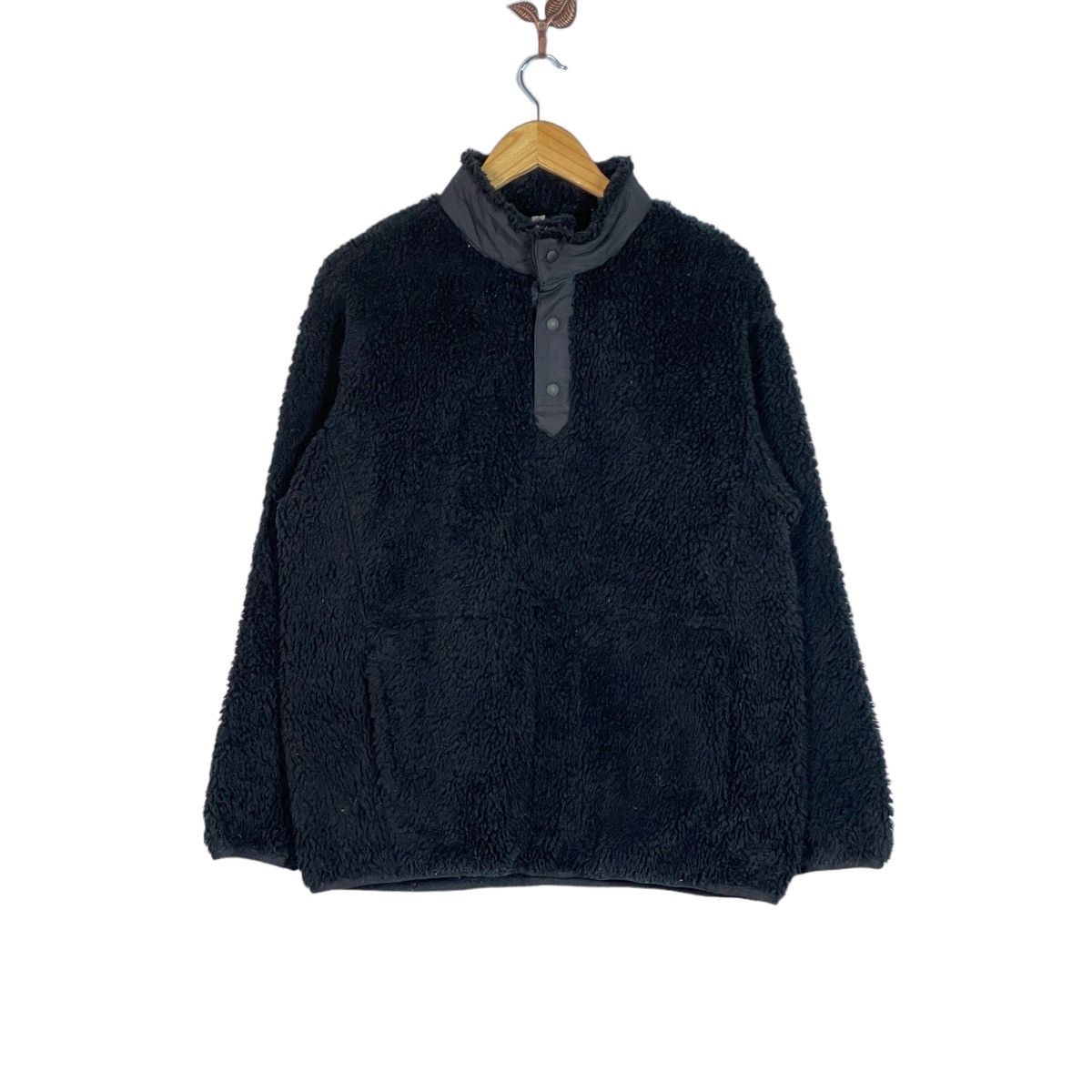 Uniqlo × White Mountaineering 🔥LAST PRICE🔥 White Mountaineering X Uniqlo Sherpa Sweater Size US M / EU 48-50 / 2 - 2 Thumbnail
