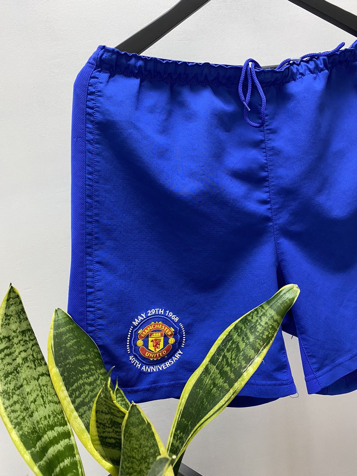 Nike Vintage Manchester United 40th Anniversary Soccer Shorts Size US 32 / EU 48 - 7 Thumbnail