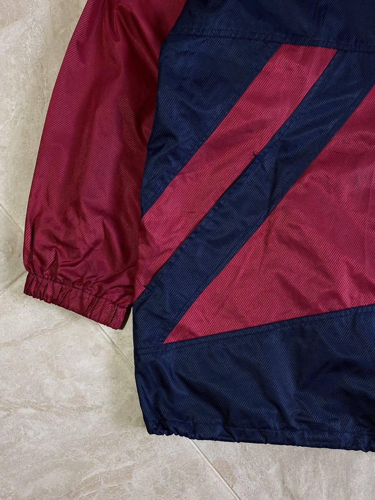 Umbro Vintage 90s Umbro hype y2k streetwear style retro jacket Size US XL / EU 56 / 4 - 5 Thumbnail