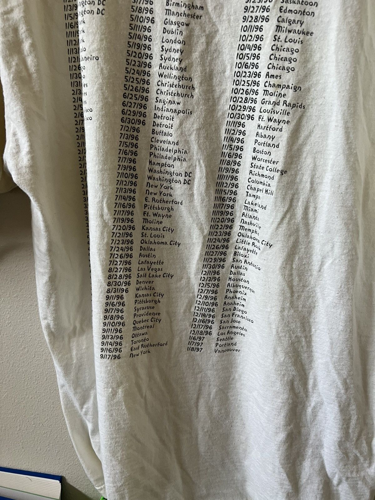 Band Tees Smashing Pumpkings Infinite Sadness Vintage 96 World T-shirt Size US XL / EU 56 / 4 - 9 Thumbnail