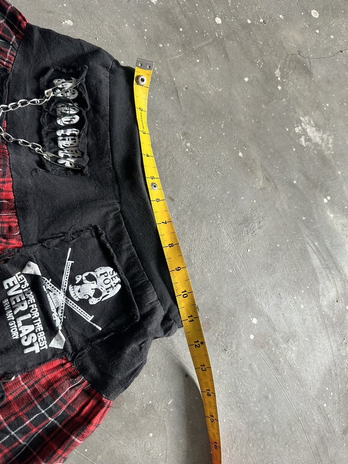 Japanese Brand Sex Pot Punk Bondage Style Chain Skull Mini Skirt Size 26" / US 2 / IT 38 - 12 Thumbnail
