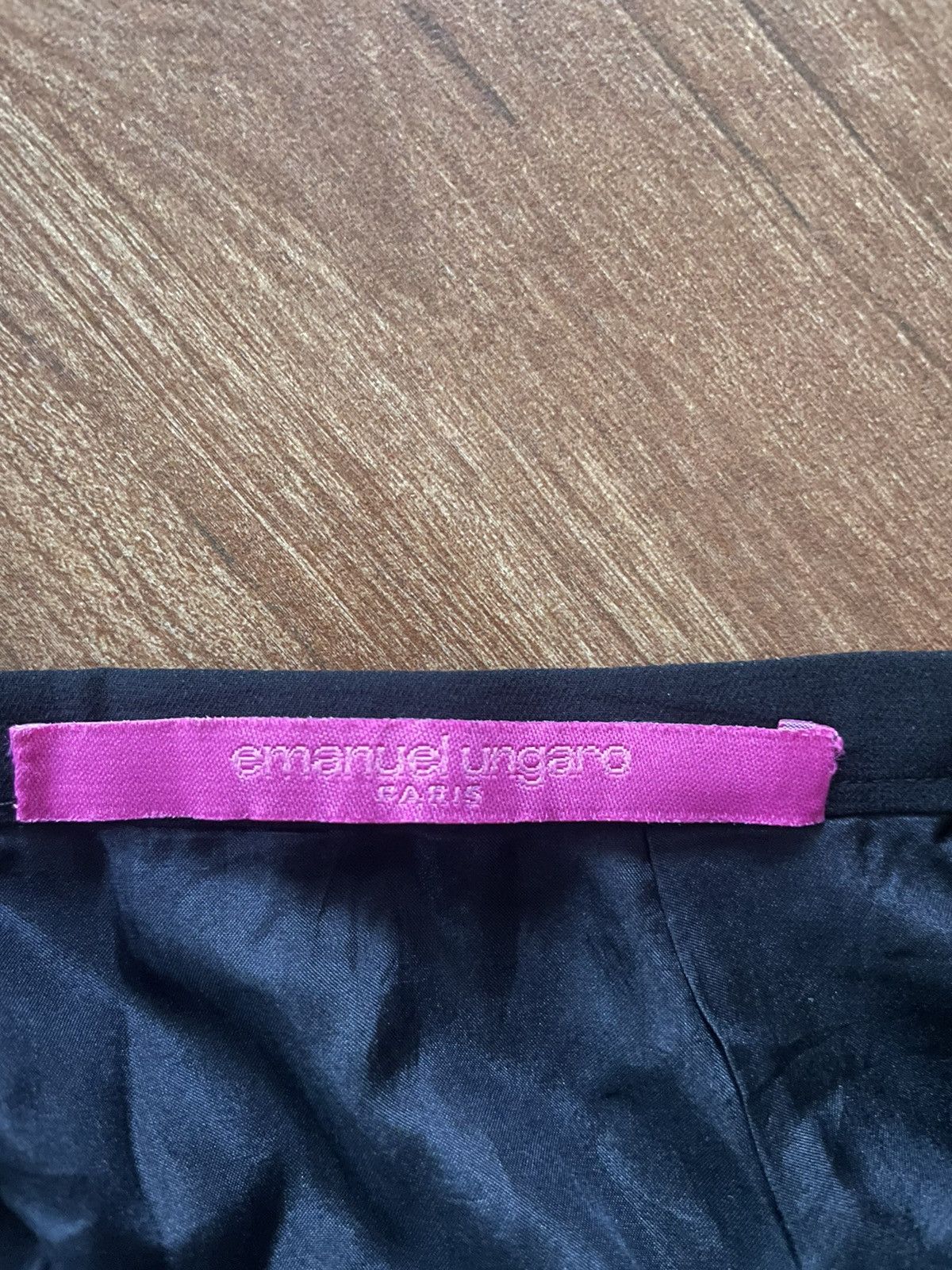 Emanuel Ungaro Emanuel Ungaro A-line skirt Size 30" / US 8 / IT 44 - 3 Thumbnail