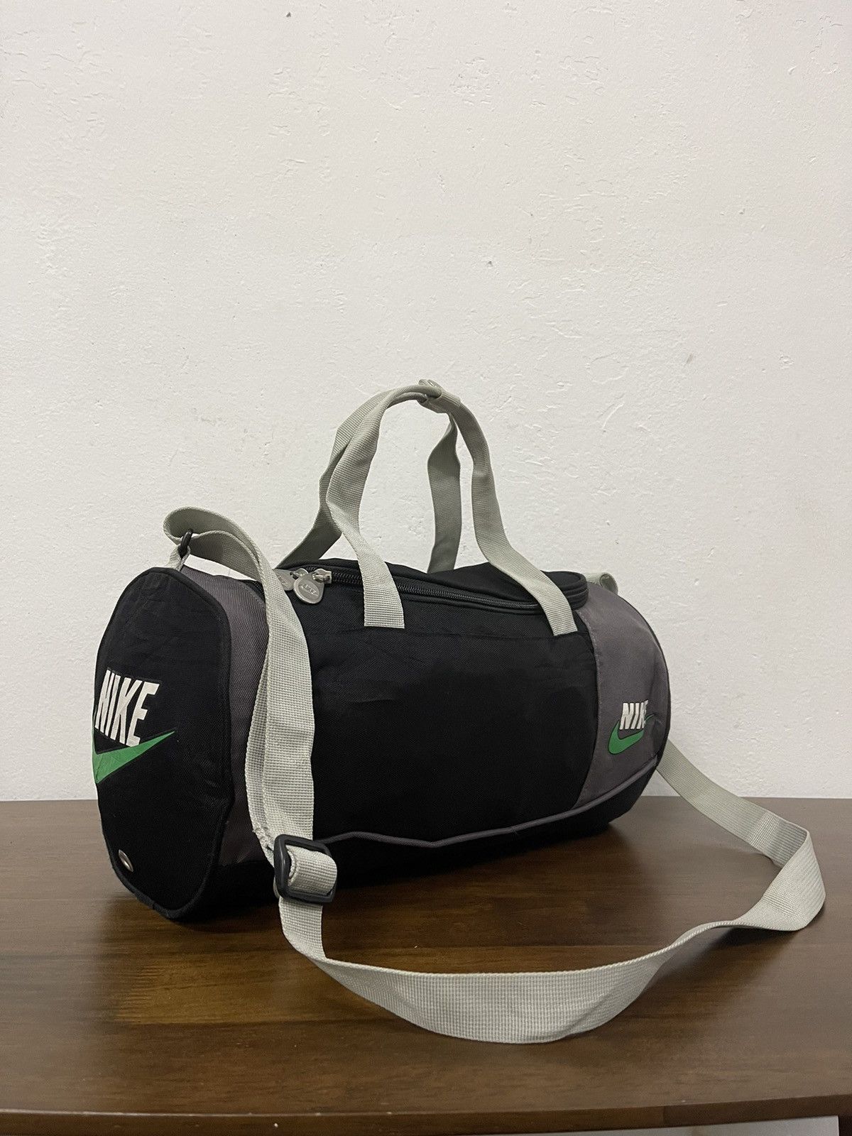 carry on luggage nike