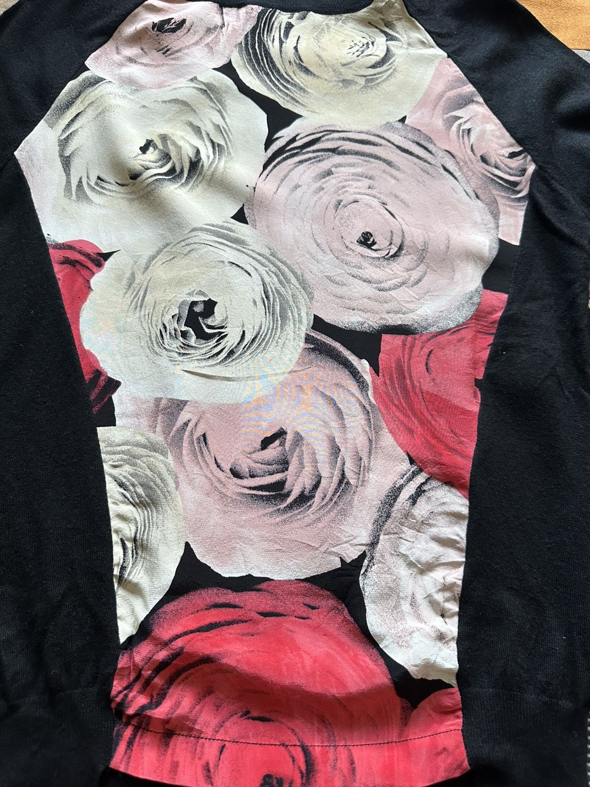 Moschino Moschino Tshirt Nice Design Floral Art Size S / US 4 / IT 40 - 5 Thumbnail