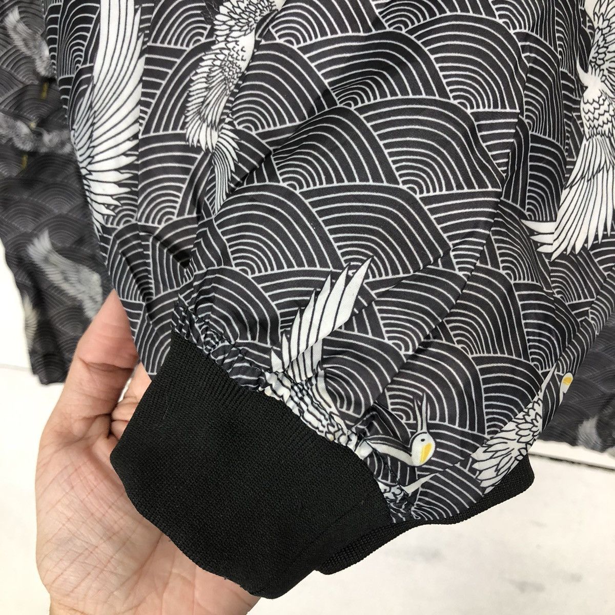 Japanese Brand VINTAGE JAPANESE BRAND BOMBER JACKET SWAN FULL PRINT Size US M / EU 48-50 / 2 - 9 Thumbnail