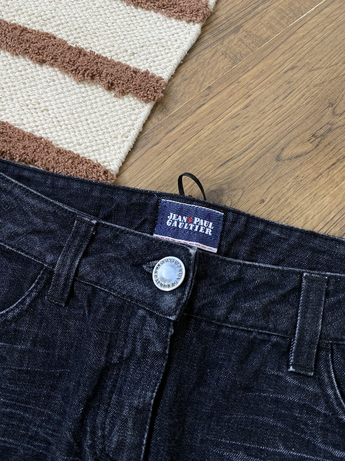 Jean Paul Gaultier VINTAGE JEAN PAUL GAULTIER LACING MINI SKIRT Size 28" / US 6 / IT 42 - 3 Thumbnail