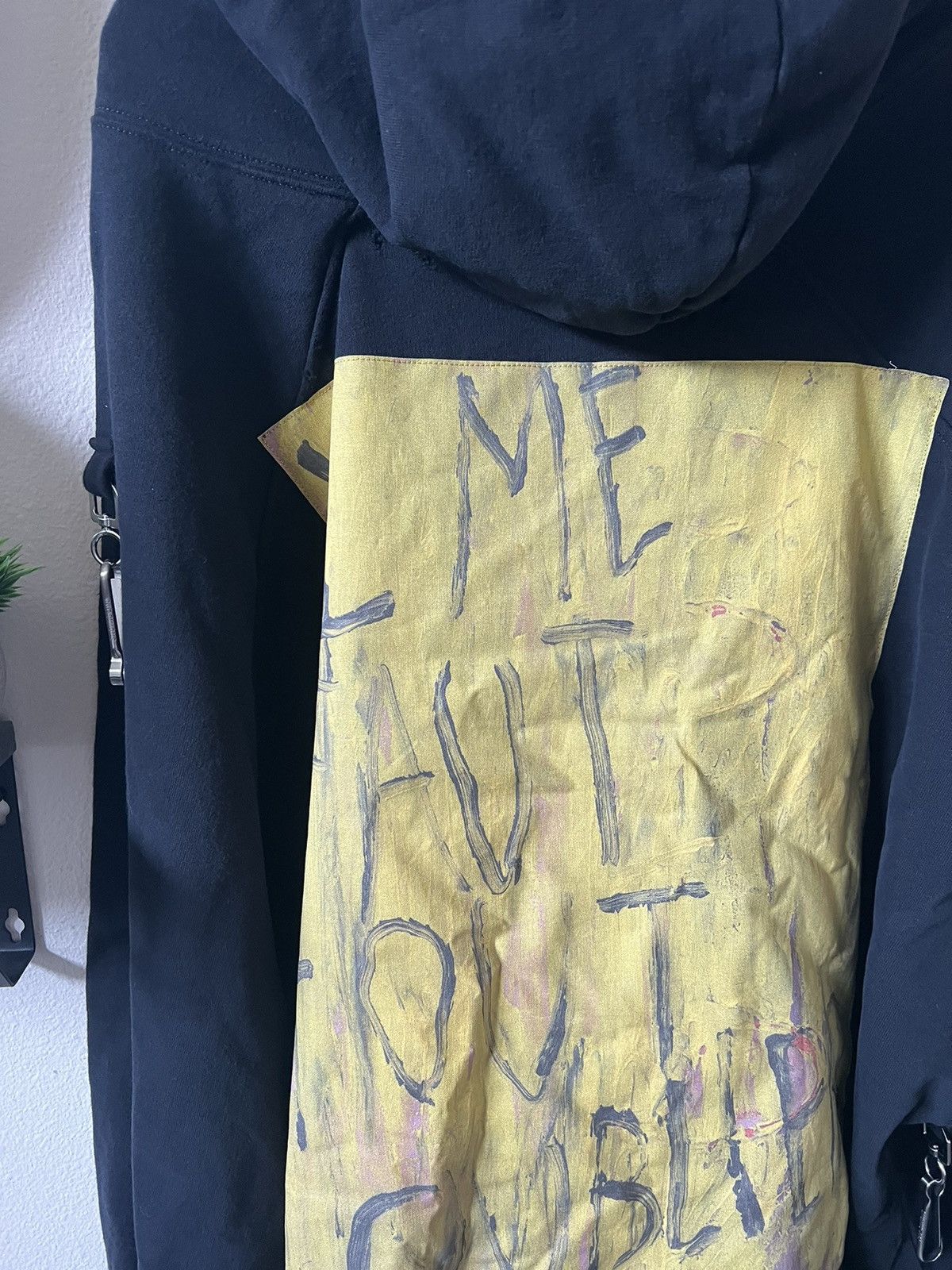 Raf Simons Raf Simons Destroyed Clasp Hoodie Size US M / EU 48-50 / 2 - 7 Thumbnail