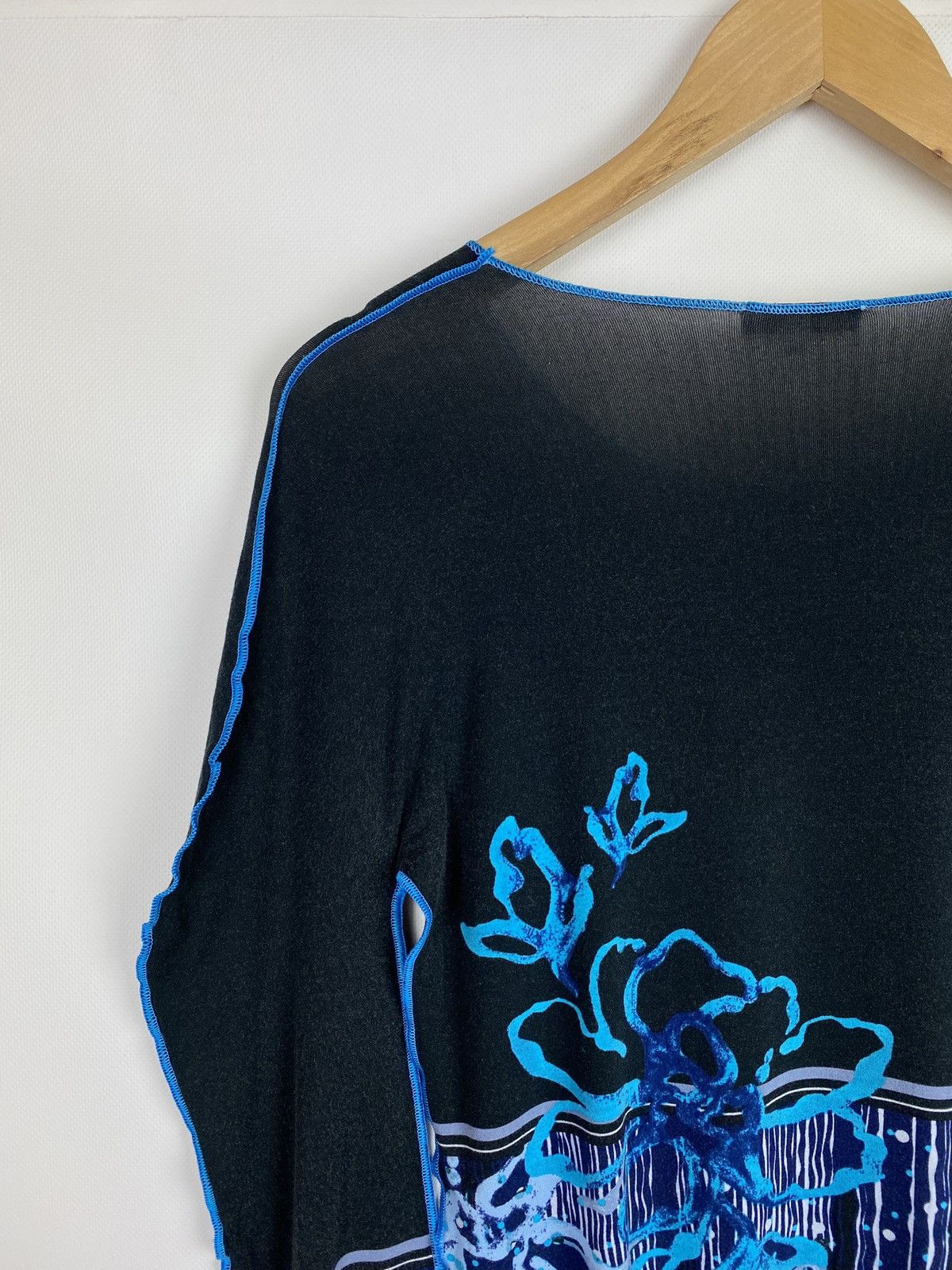 Kenzo VTG Y2K Kenzo Jeans ladie flower print long sleeve top tunic Size M / US 6-8 / IT 42-44 - 14 Thumbnail
