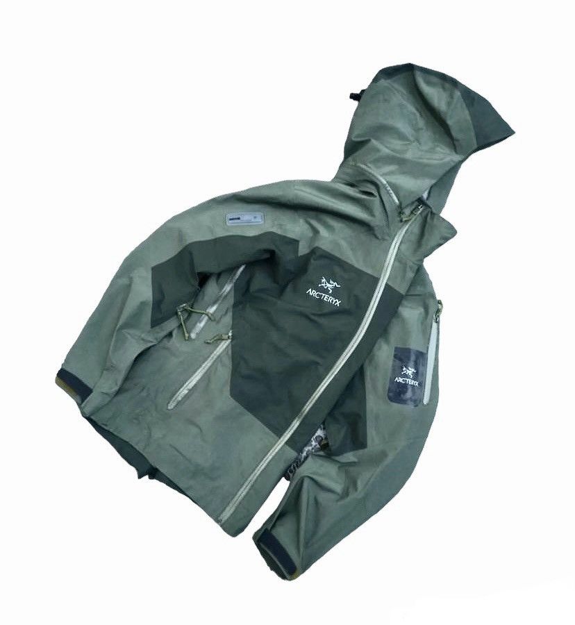 Arc'Teryx Old piece Arcteryx Recco series Goretex | Grailed