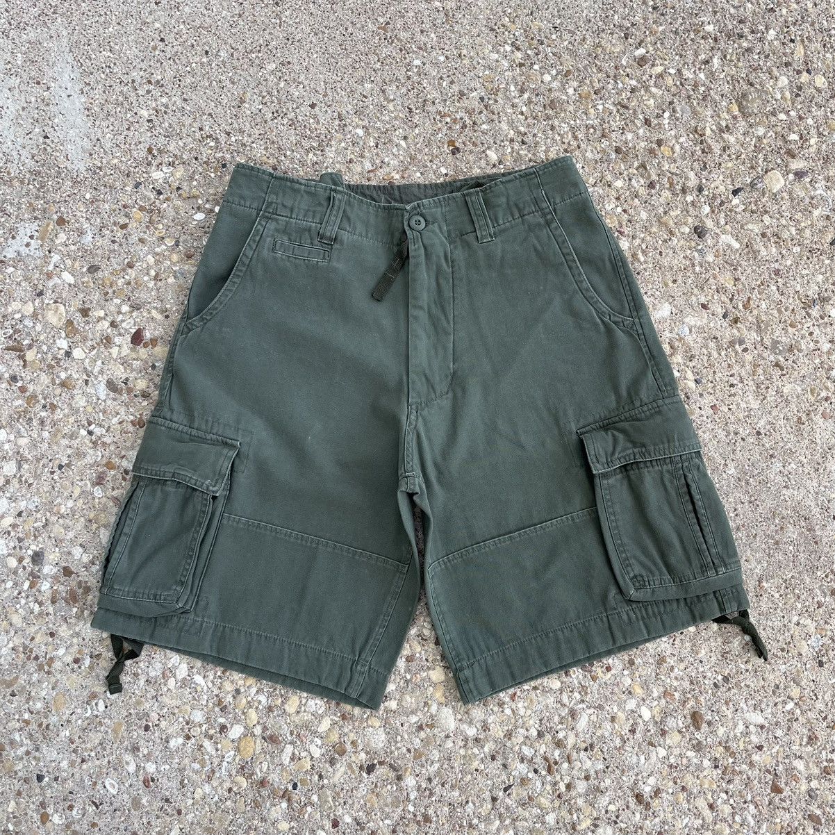 Vintage Crazy vintage jnco style green army military cargo shorts | Grailed