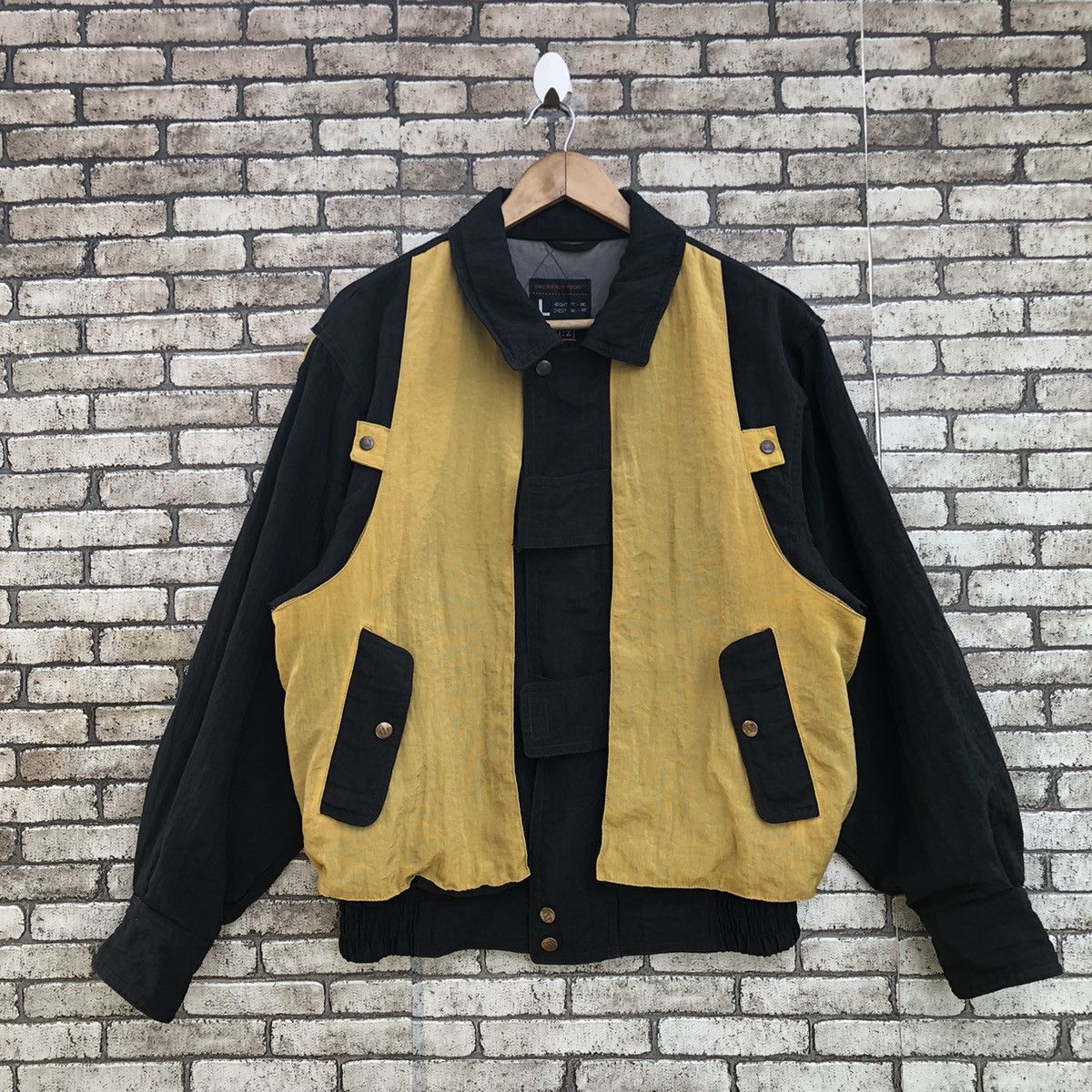 image of Vintage Ixiz Streetwear Bomber Jacket in Black/Yellow, Men's (Size Large)