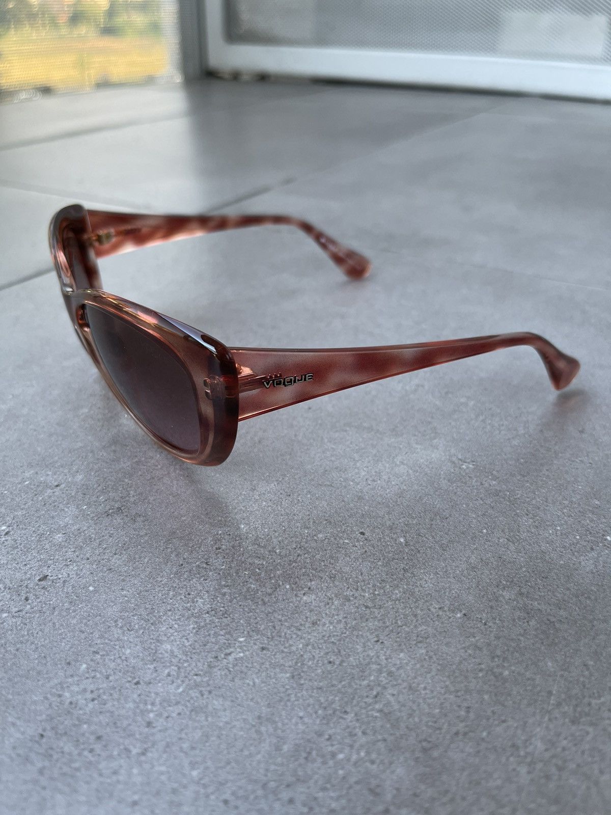 Vogue Vogue VO 2726-S 1950/14 Marble Peach Cat Eyes Sunglasses Size ONE SIZE - 5 Thumbnail