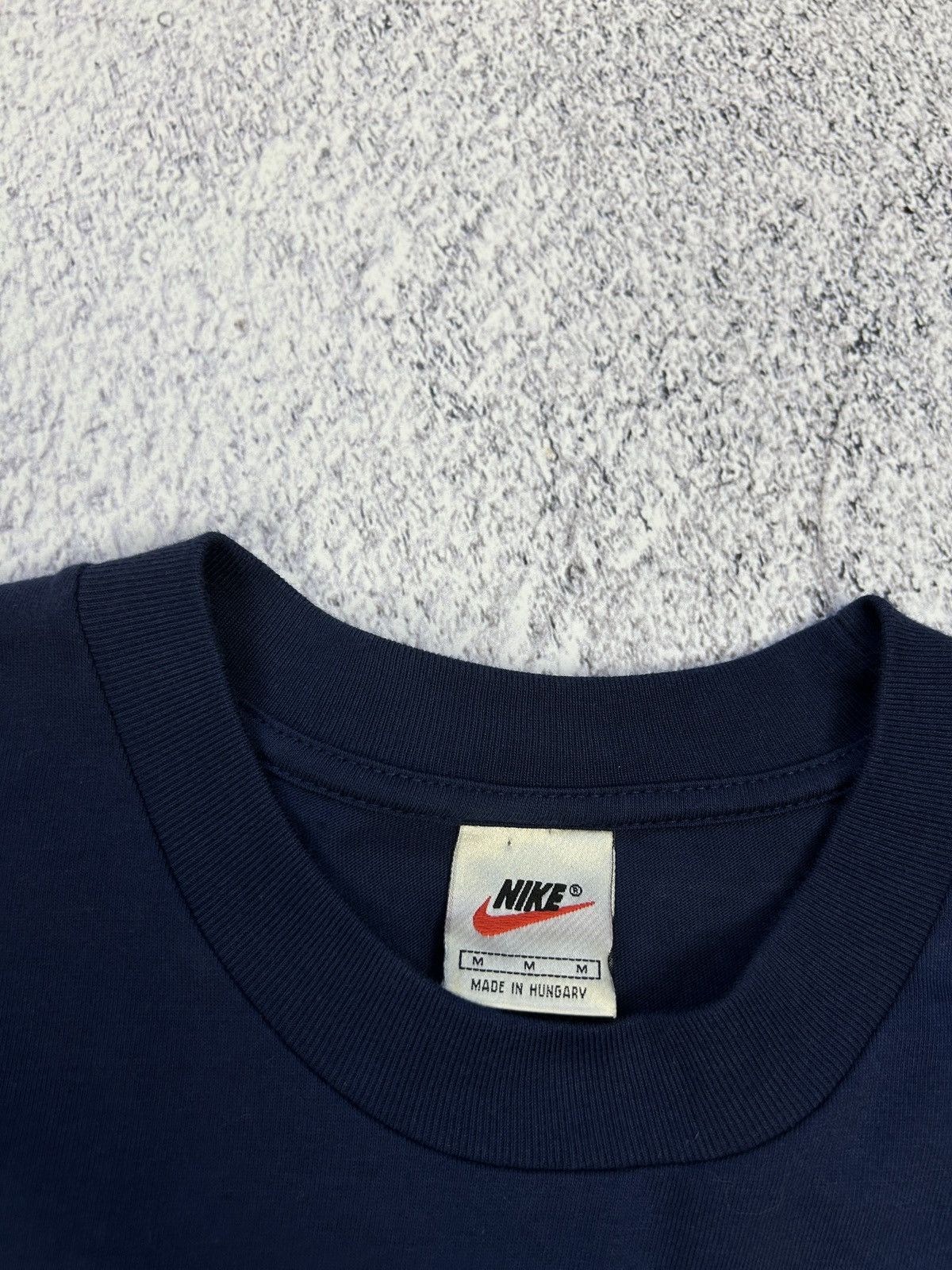 Nike Mens Vintage Nike Big Logo T Shirt rare y2k streetwear tee Size US M / EU 48-50 / 2 - 4 Thumbnail