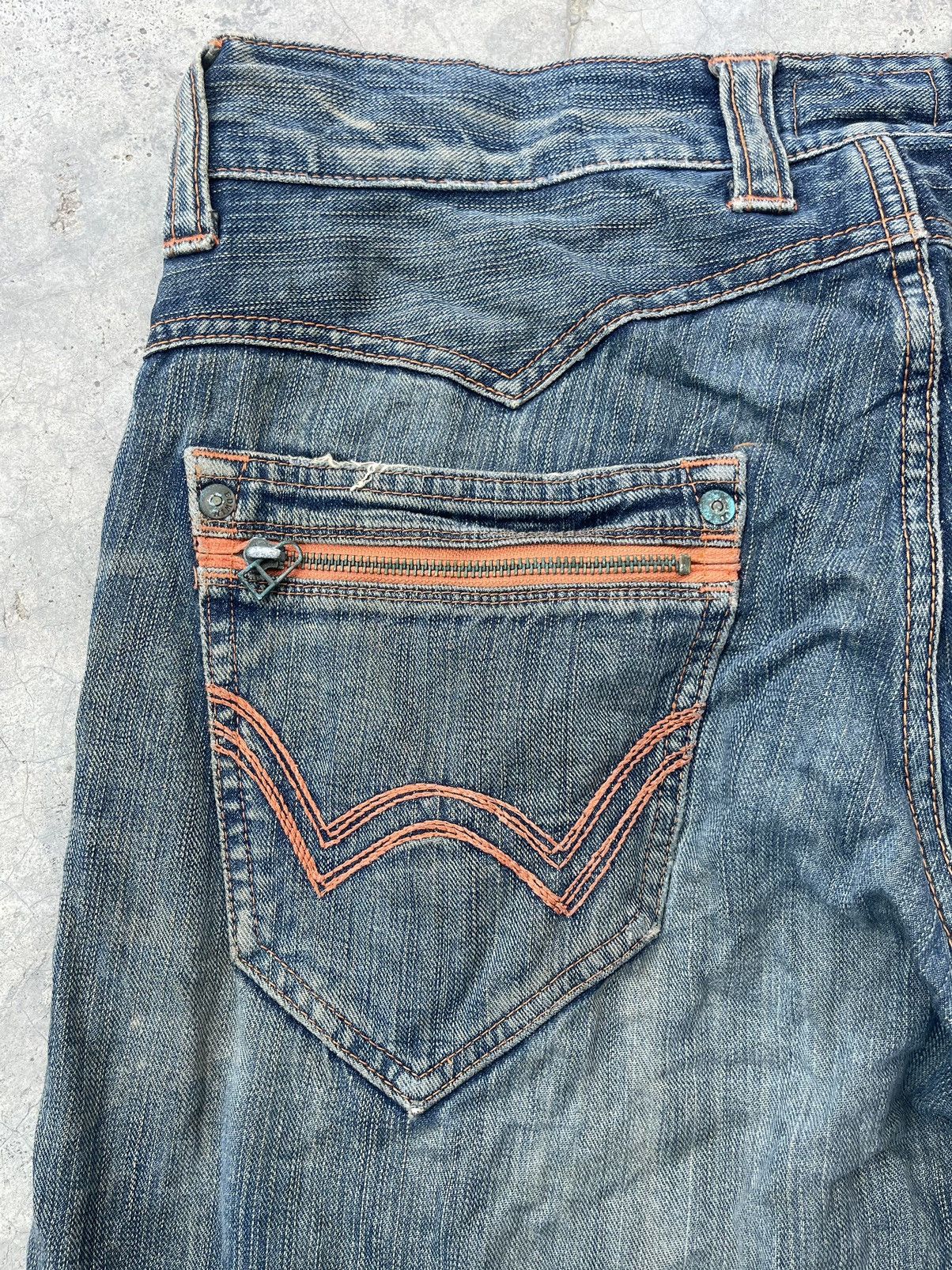 Edwin × Vintage Vintage Edwin Straight Cut Distressed Jeans Size US 36 / EU 52 - 8 Thumbnail