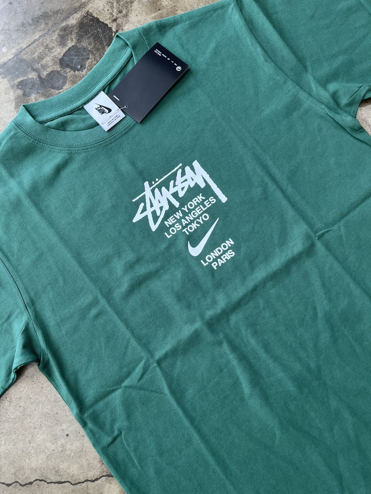 Nike Stussy x Nike Internatonal Tee Green Sz. Medium | Grailed