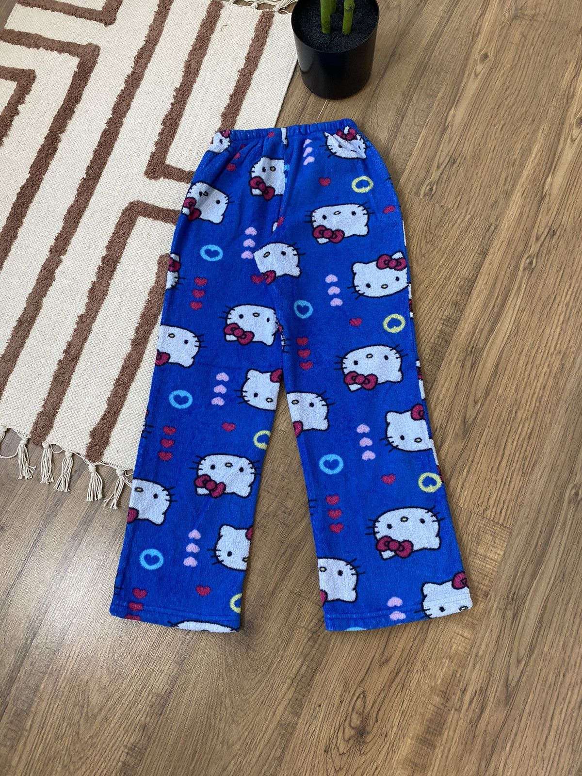 Cartoon Network CUTE HELLO KITTY PAJAMA PANTS Size 26" / US 2 / IT 38 - 5 Thumbnail