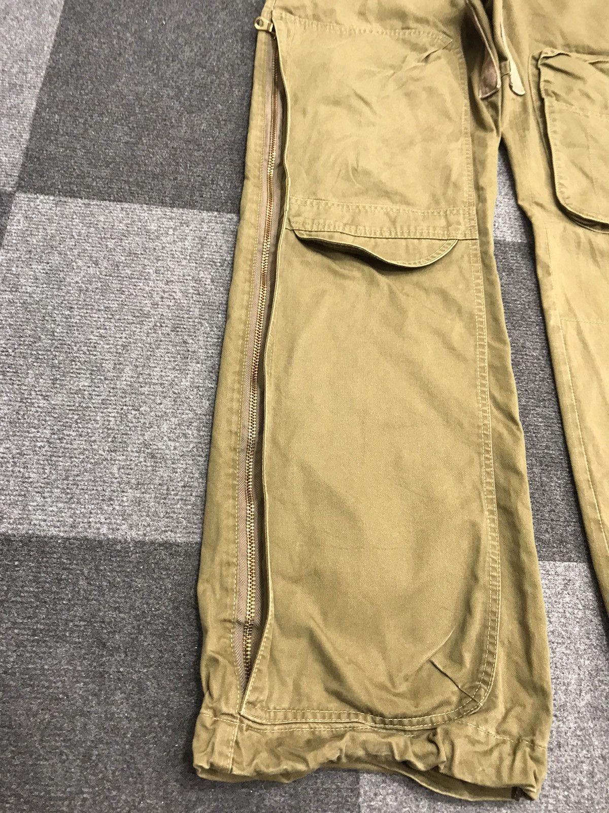 Japanese Brand AAOW Japan Very Rare Archival Multipockets Zipper Pant Size US 32 / EU 48 - 8 Thumbnail