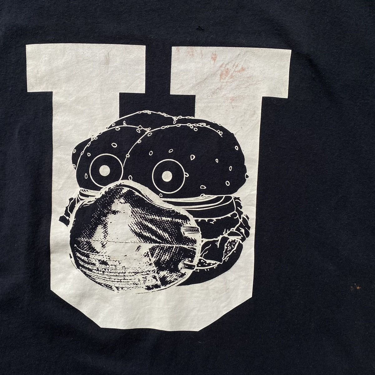 Undercover Undercover Hamburger Monster T Shirt Size US L / EU 52-54 / 3 - 4 Thumbnail