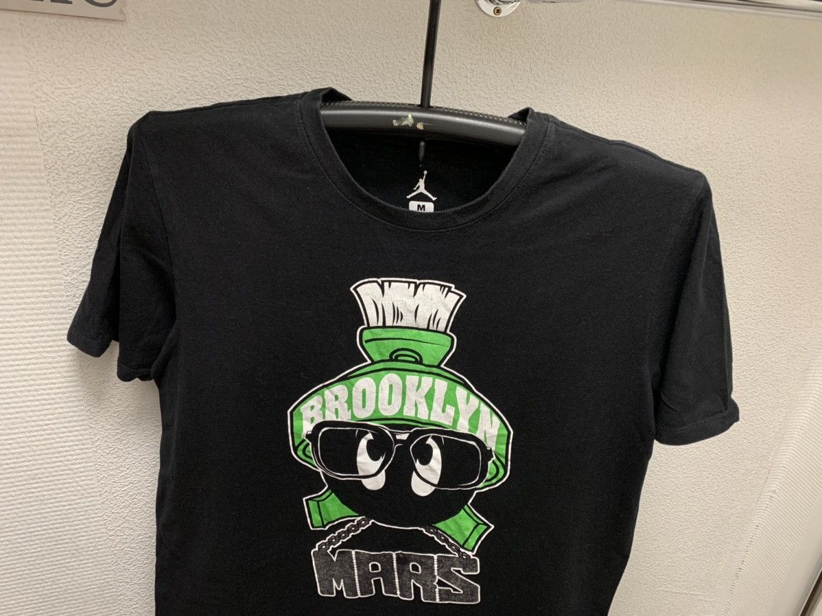 Jordan Brand Jordan Brooklyn Mars vintage black t-shirt M sz Size US M / EU 48-50 / 2 - 2 Thumbnail