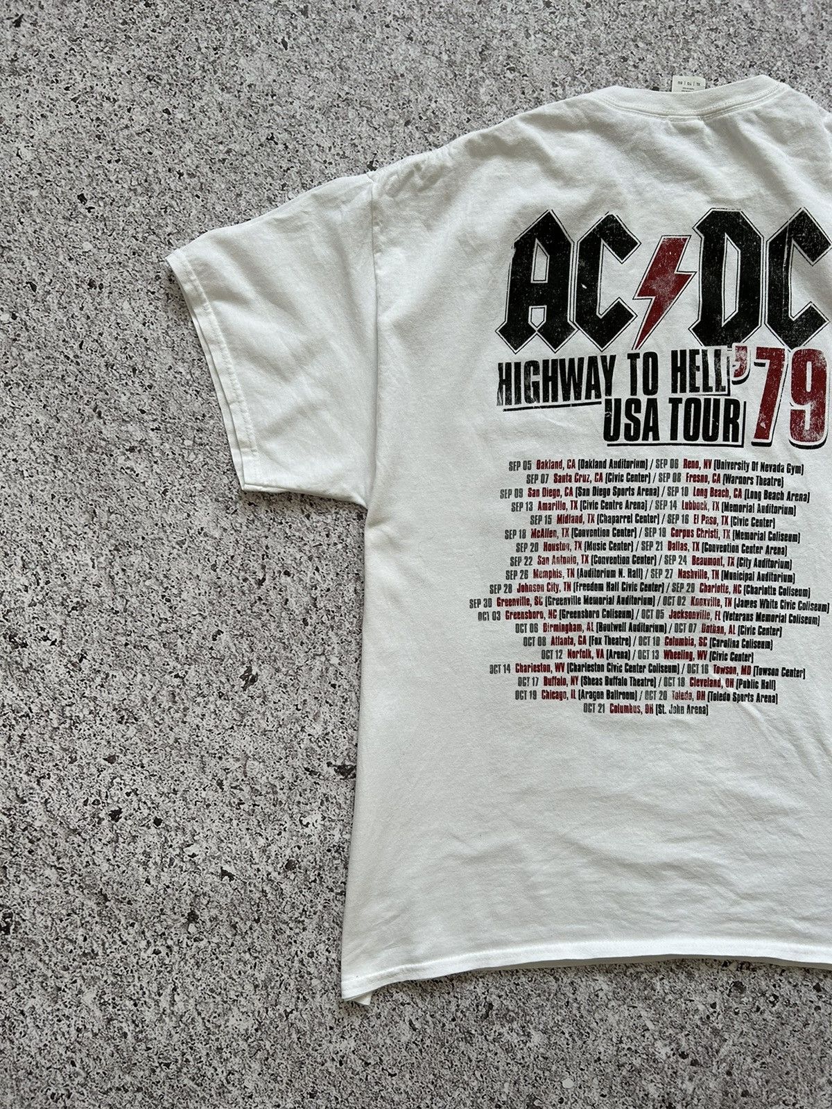 Band Tees × Vintage Vintage AC/DC Highway To Hell USA Tour 1979 T-Shirt 2019 Size US XXL / EU 58 / 5 - 5 Thumbnail