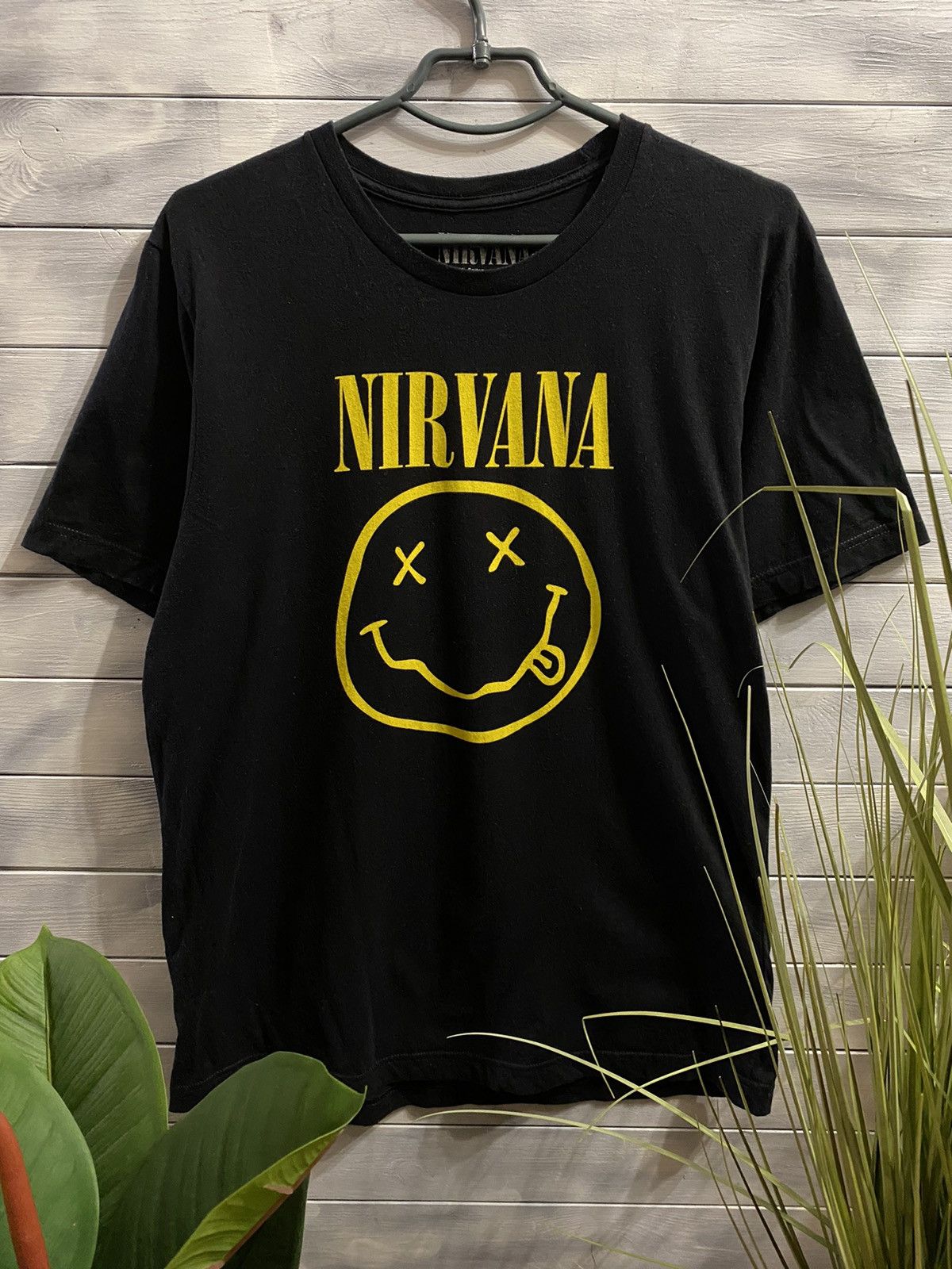 Band Tees Rare T-Shirt NIRVANA 2018. Y2K vintage style. Size US L / EU 52-54 / 3 - 1 Thumbnail