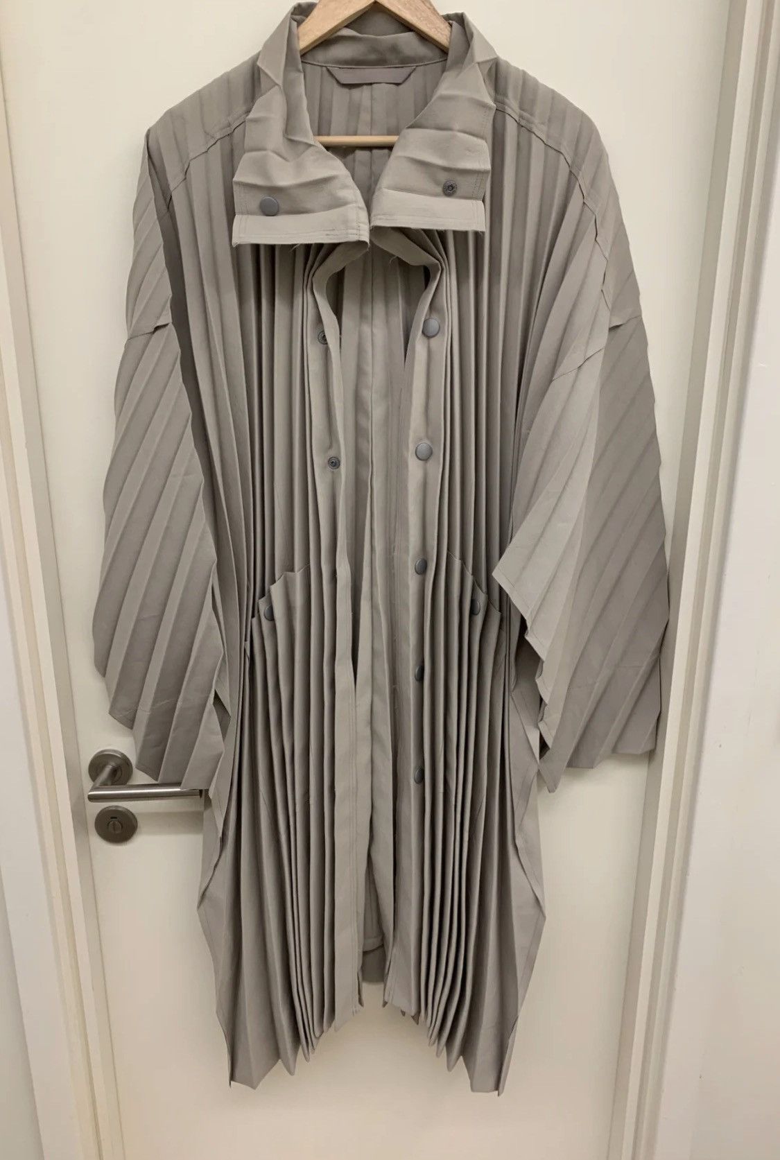 Homme Plisse Issey Miyake × Issey Miyake Issey miyake homme coat Size US M / EU 48-50 / 2 - 1 Thumbnail