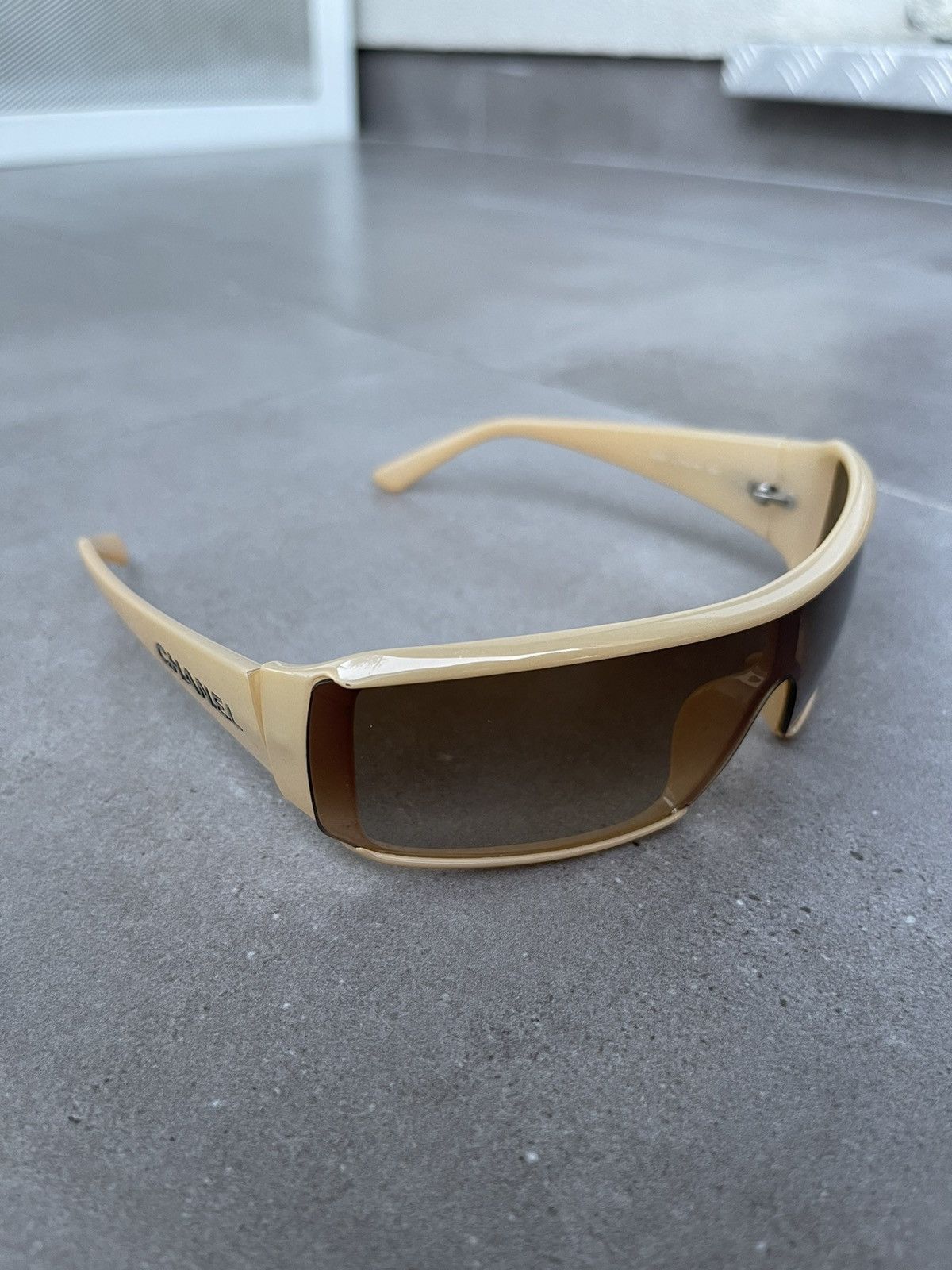 Chanel Chanel 5103 C.710/13 Camel Sand Shield Sunglasses Size ONE SIZE - 4 Thumbnail
