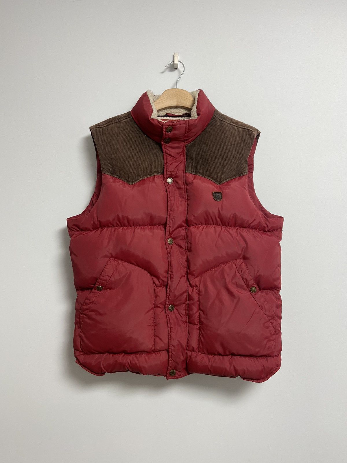 Tommy Hilfiger Tommy Hilfiger Vintage Vest Size US L / EU 52-54 / 3 - 1 Thumbnail