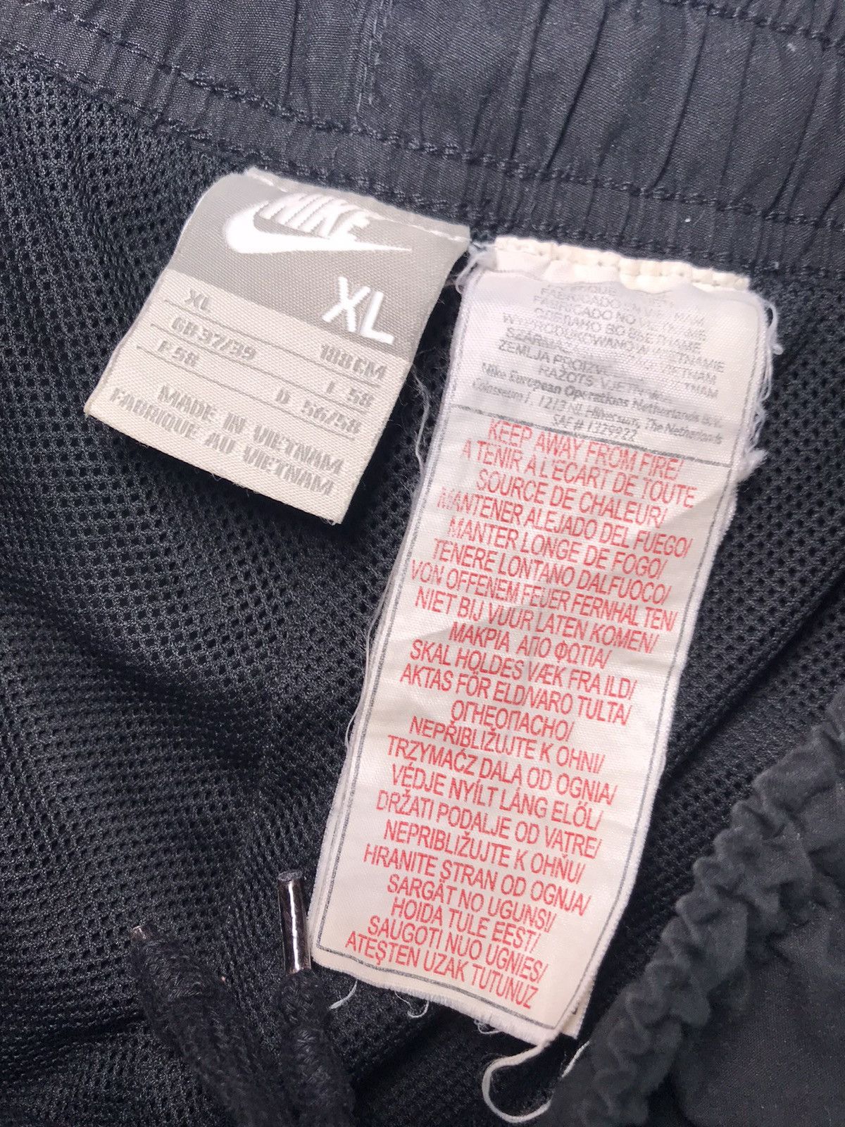 Nike Vintage Nike Shorts Swoosh Big Logo Y2K Drill 90s Size XL Size US 34 / EU 50 - 8 Thumbnail