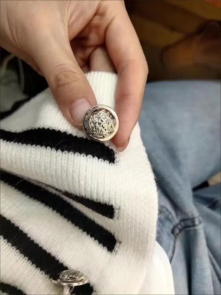 Cardigan White Black Striped Knitted Sweater