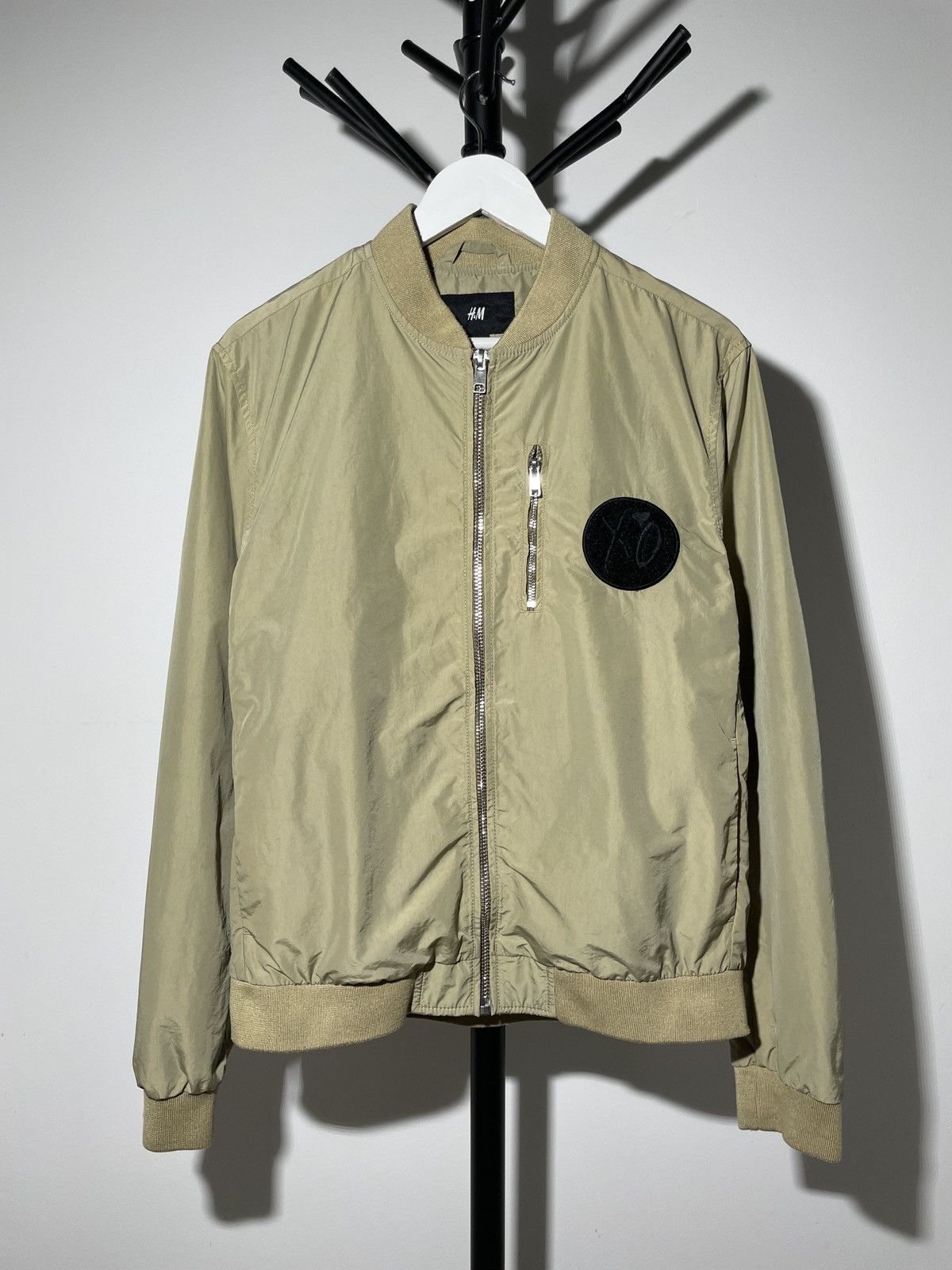 H&M × The Weeknd × XO H&M x The Weeknd XO Bomber Big Logo Jacket Size US M / EU 48-50 / 2 - 6 Thumbnail