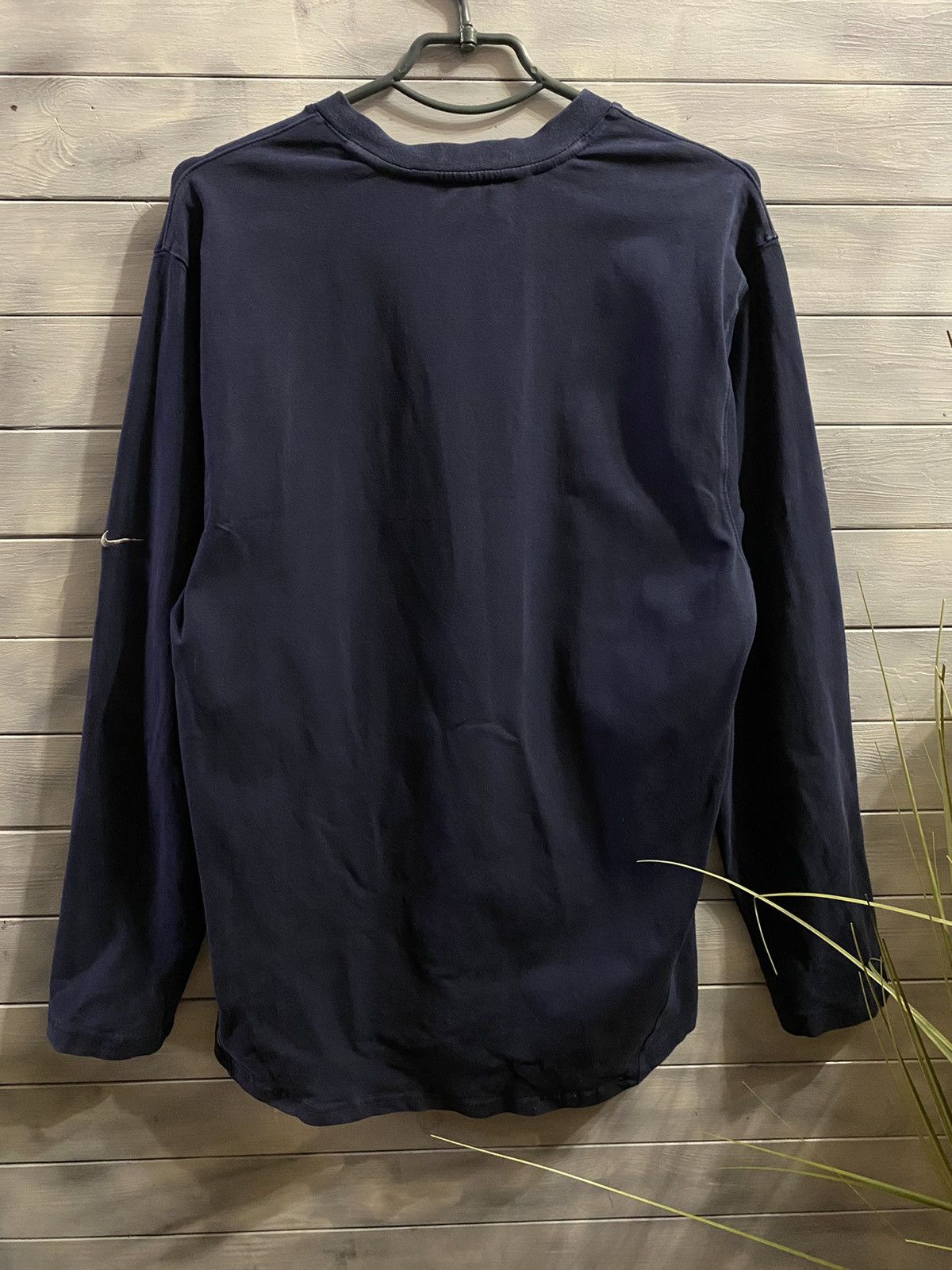 Nike Rare Vintage Long-Sleeve Nike. Drill Swoosh Y2K style. Size US M / EU 48-50 / 2 - 7 Thumbnail
