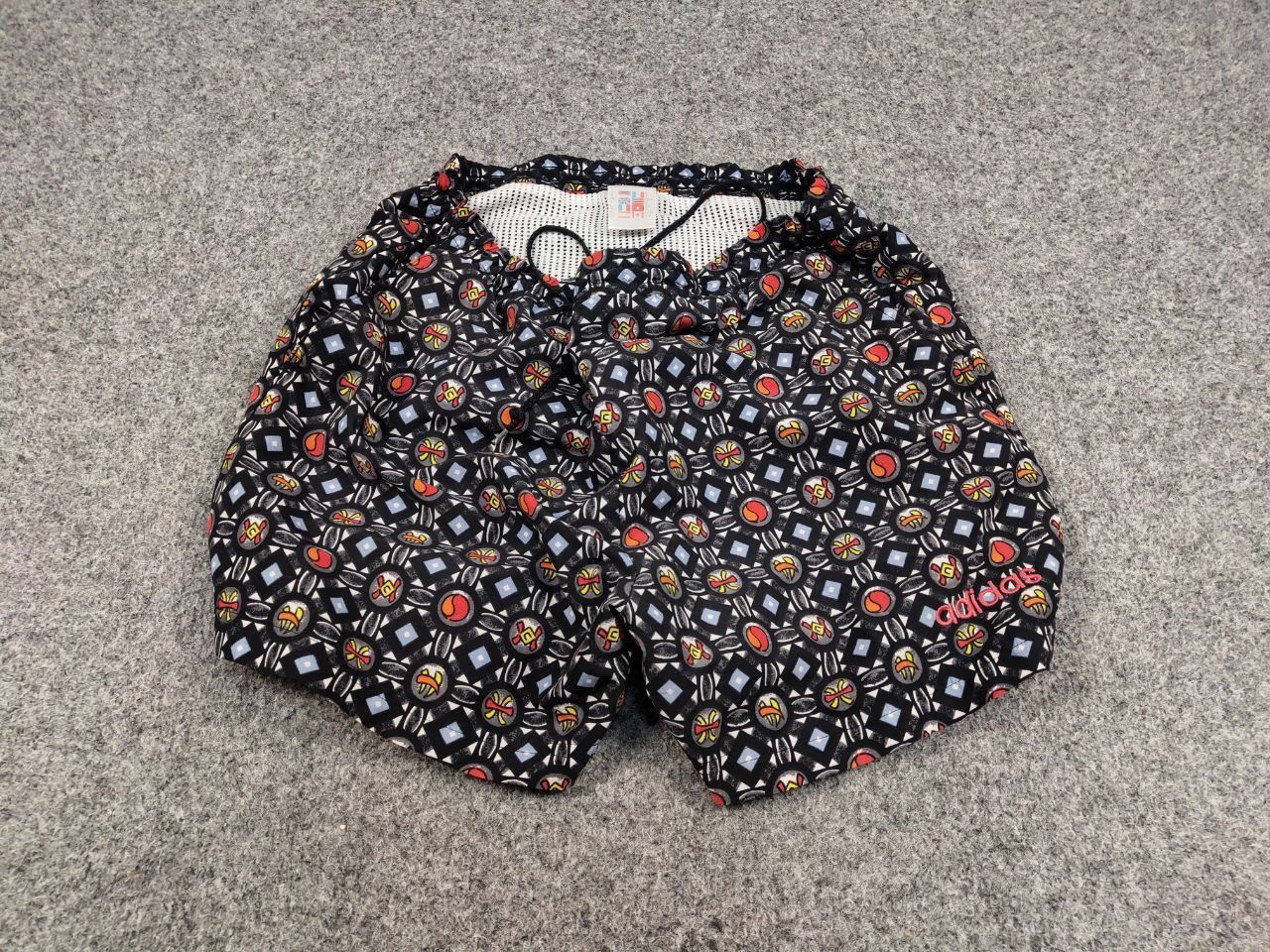 Adidas Rare Vintage 90's Adidas Originals Multi Logo Shorts Size US 32 / EU 48 - 2 Thumbnail
