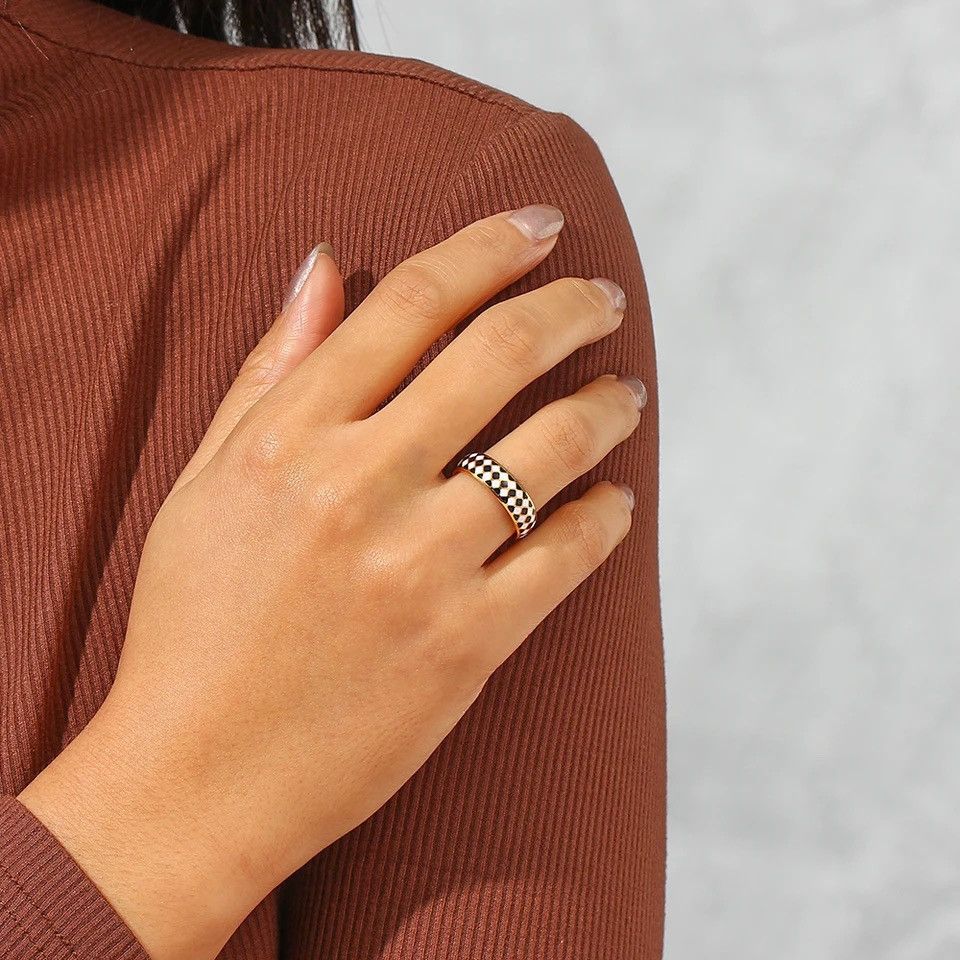 Jewelry Black White Enamel Checker Ring Size ONE SIZE - 5 Thumbnail
